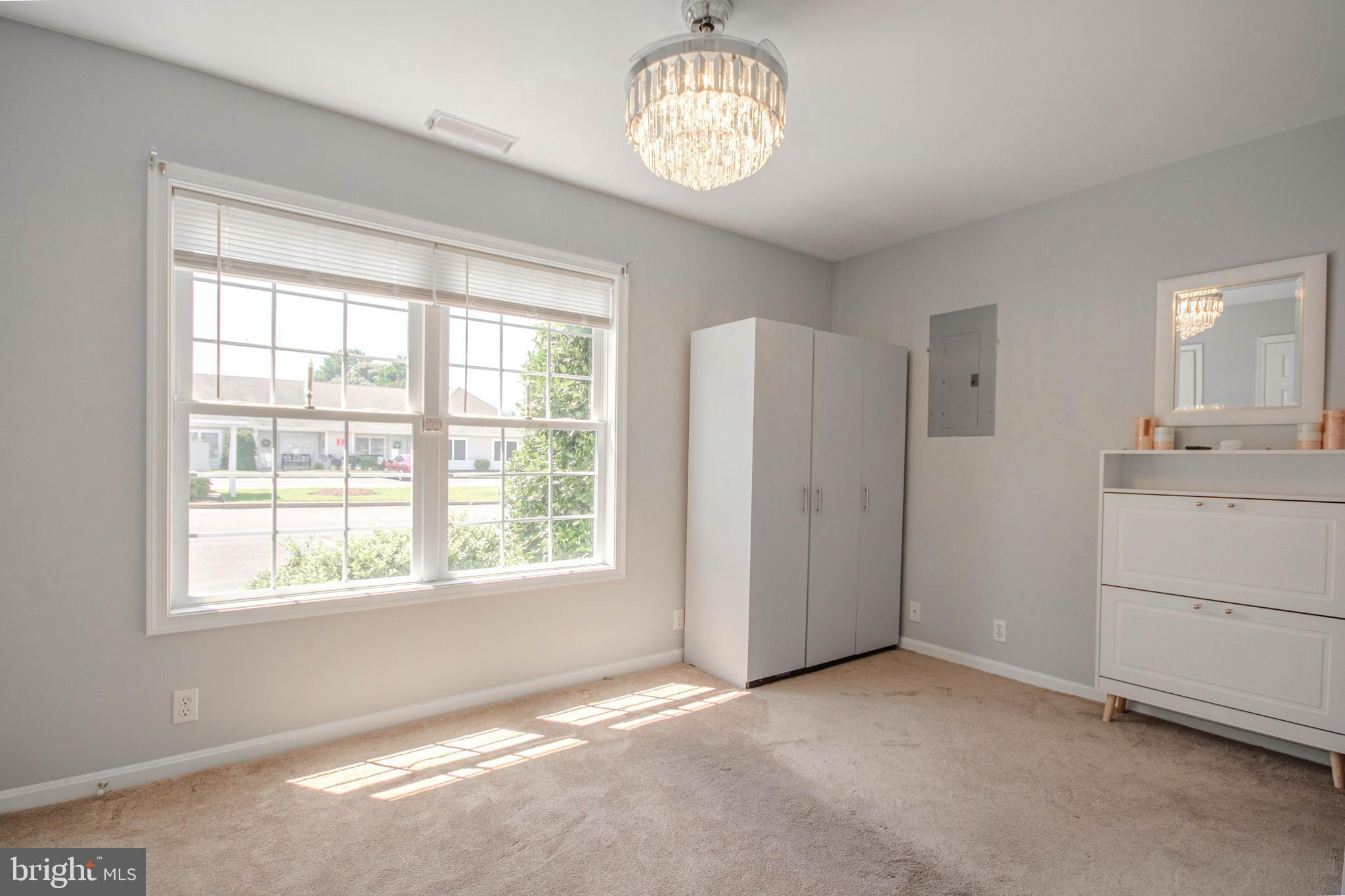 AVALON RETIREMENT COMM - Residential