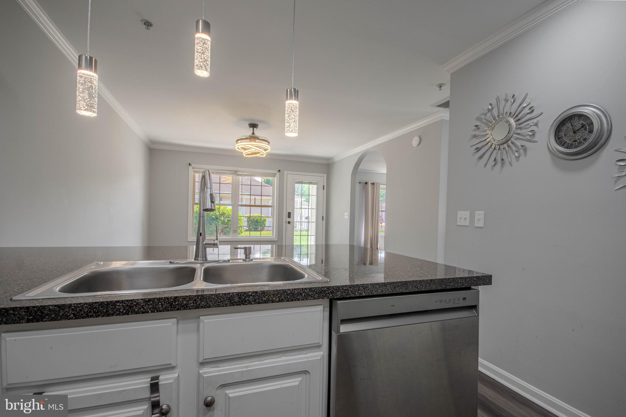 AVALON RETIREMENT COMM - Residential