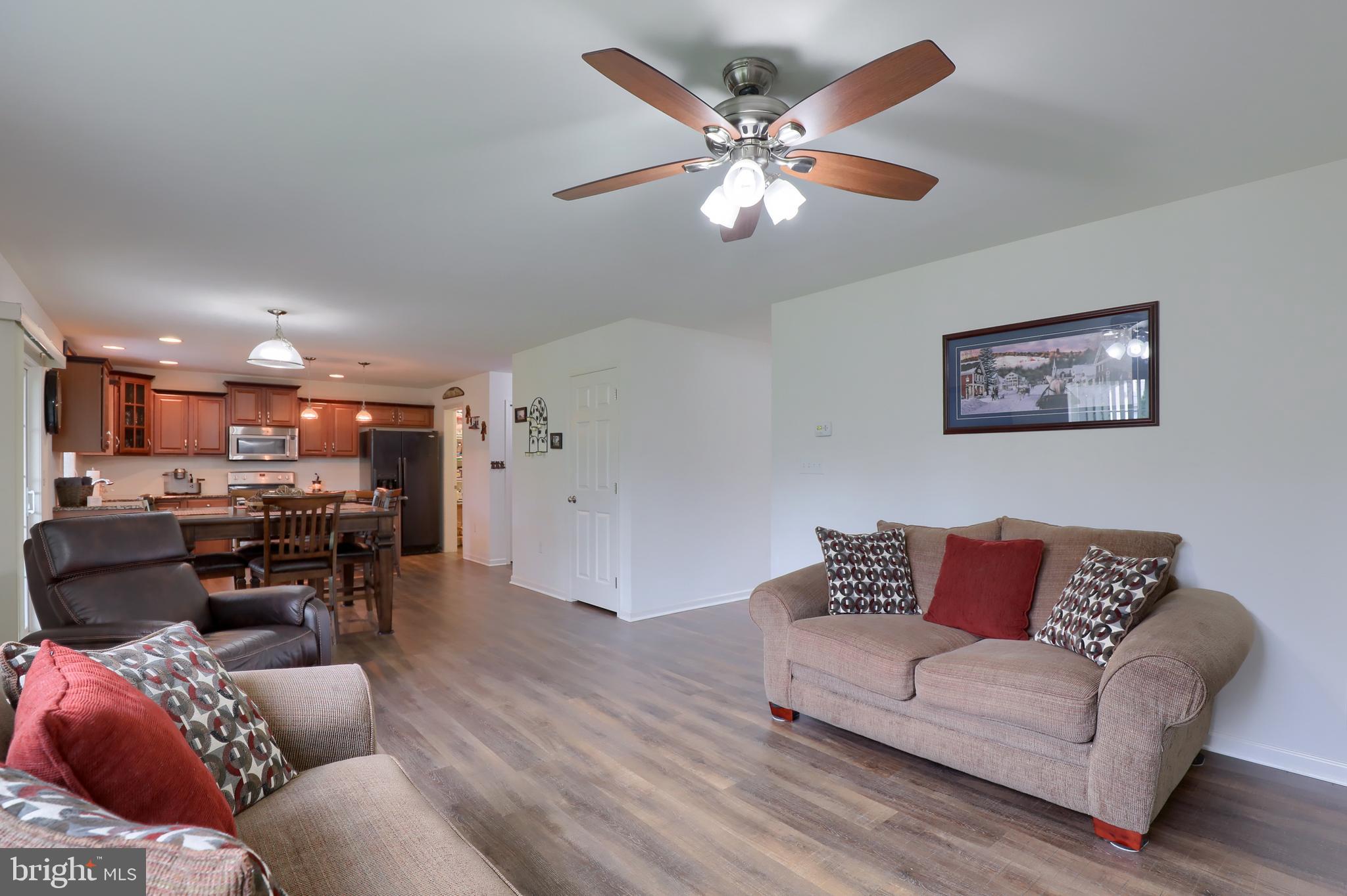 SUMMERLYN GREEN - Residential
