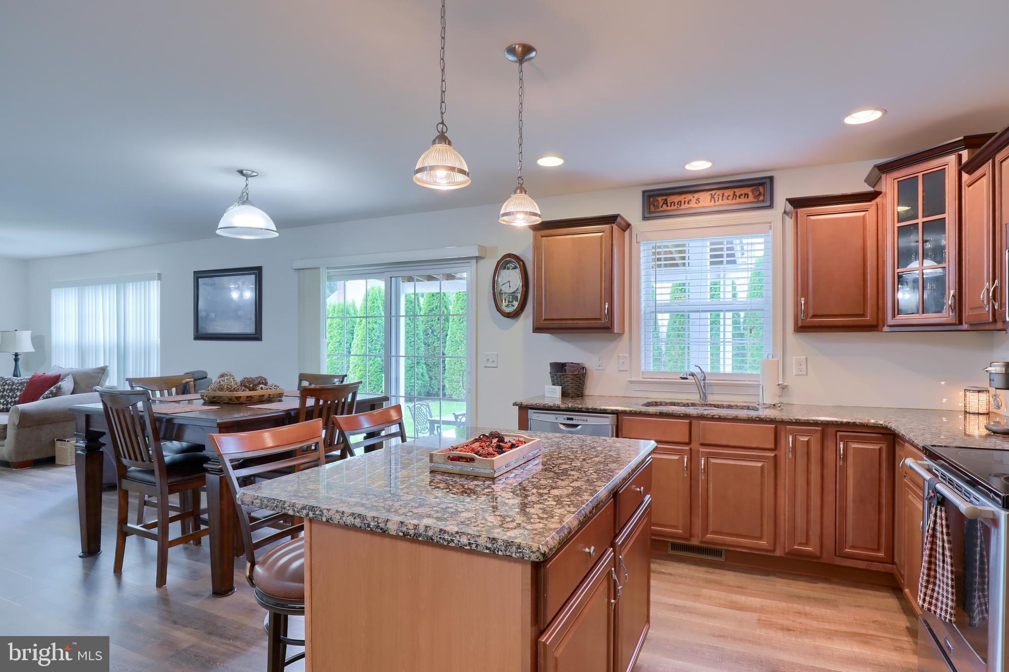 SUMMERLYN GREEN - Residential