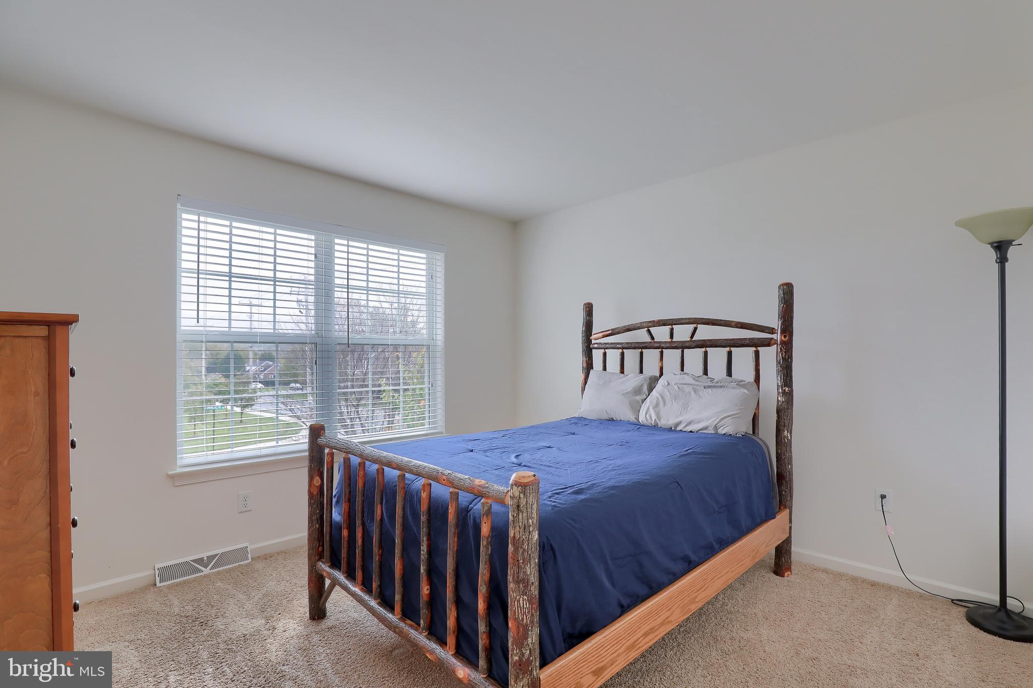 SUMMERLYN GREEN - Residential