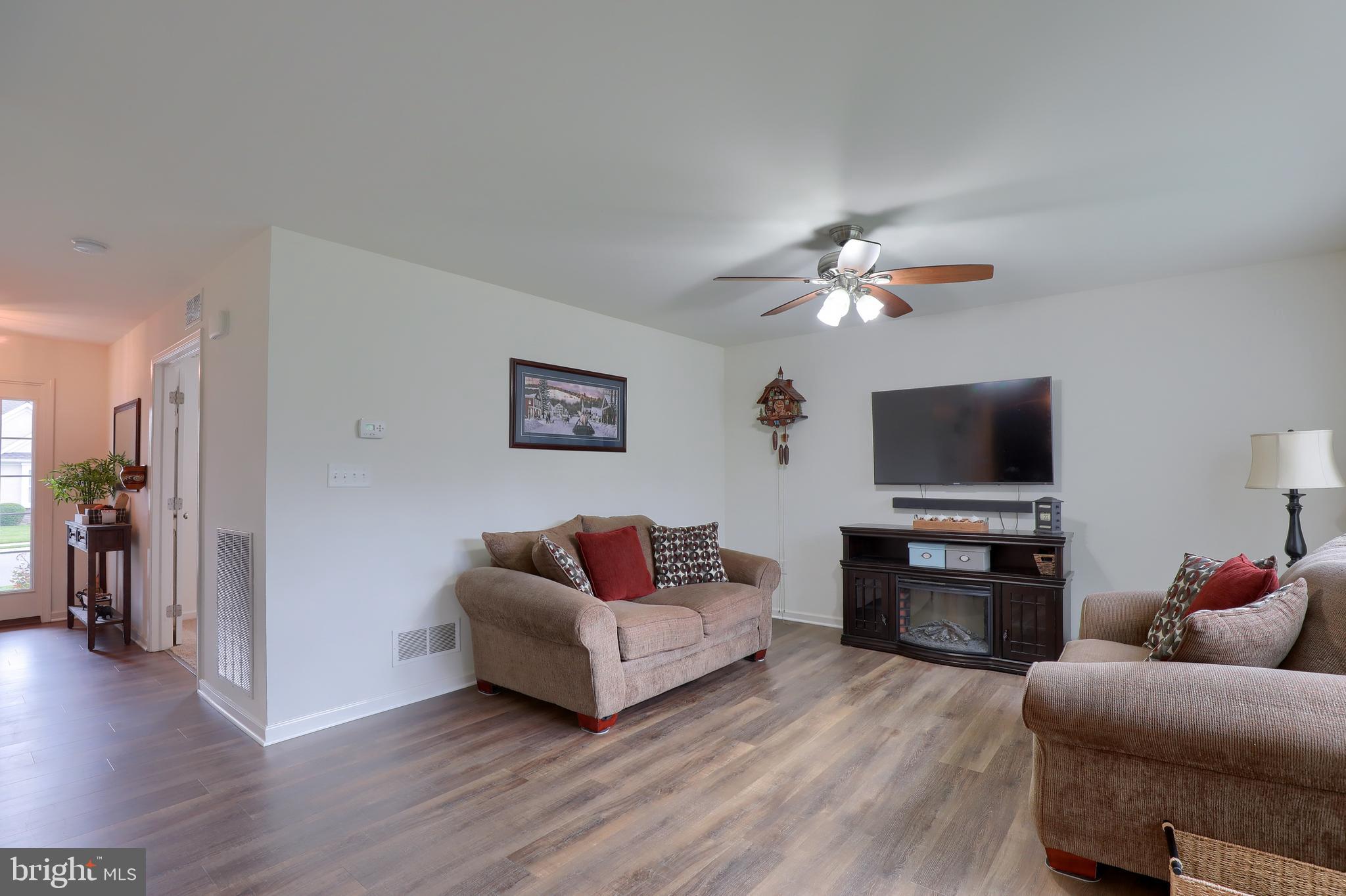 SUMMERLYN GREEN - Residential