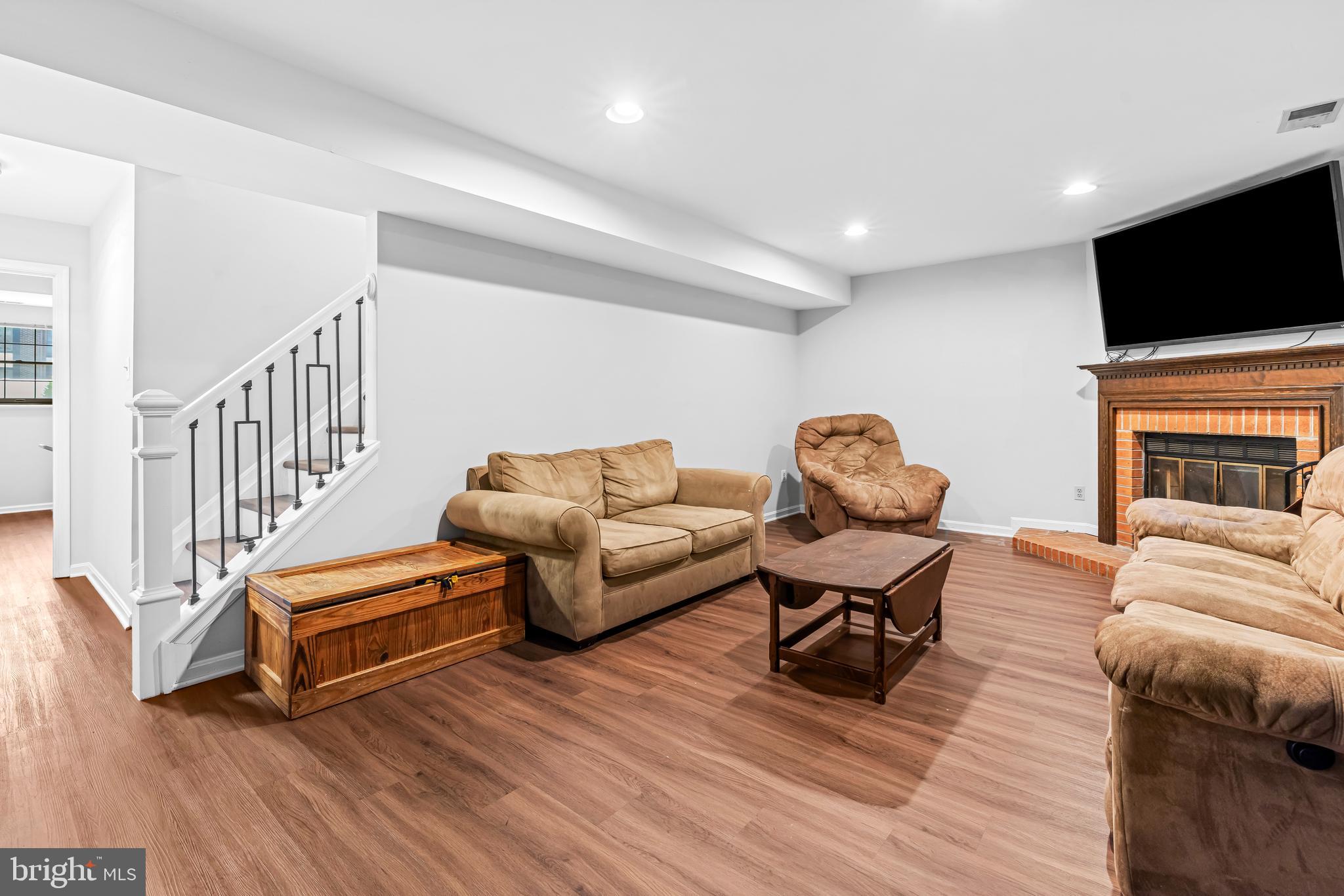 COPPERFIELD AT FIVE FRM - Residential