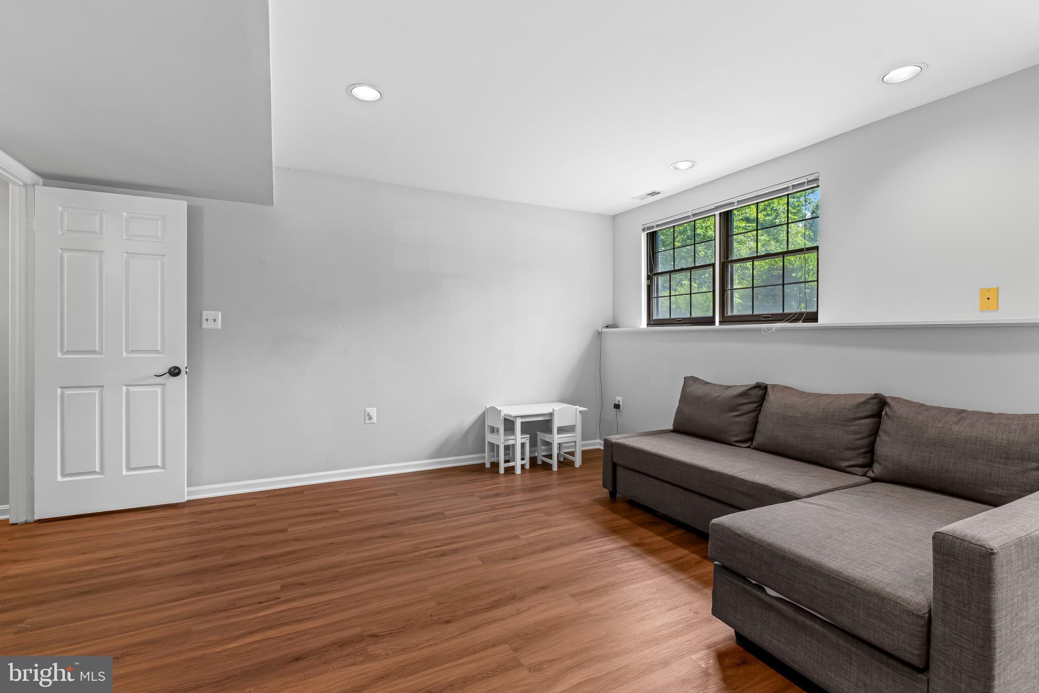 COPPERFIELD AT FIVE FRM - Residential
