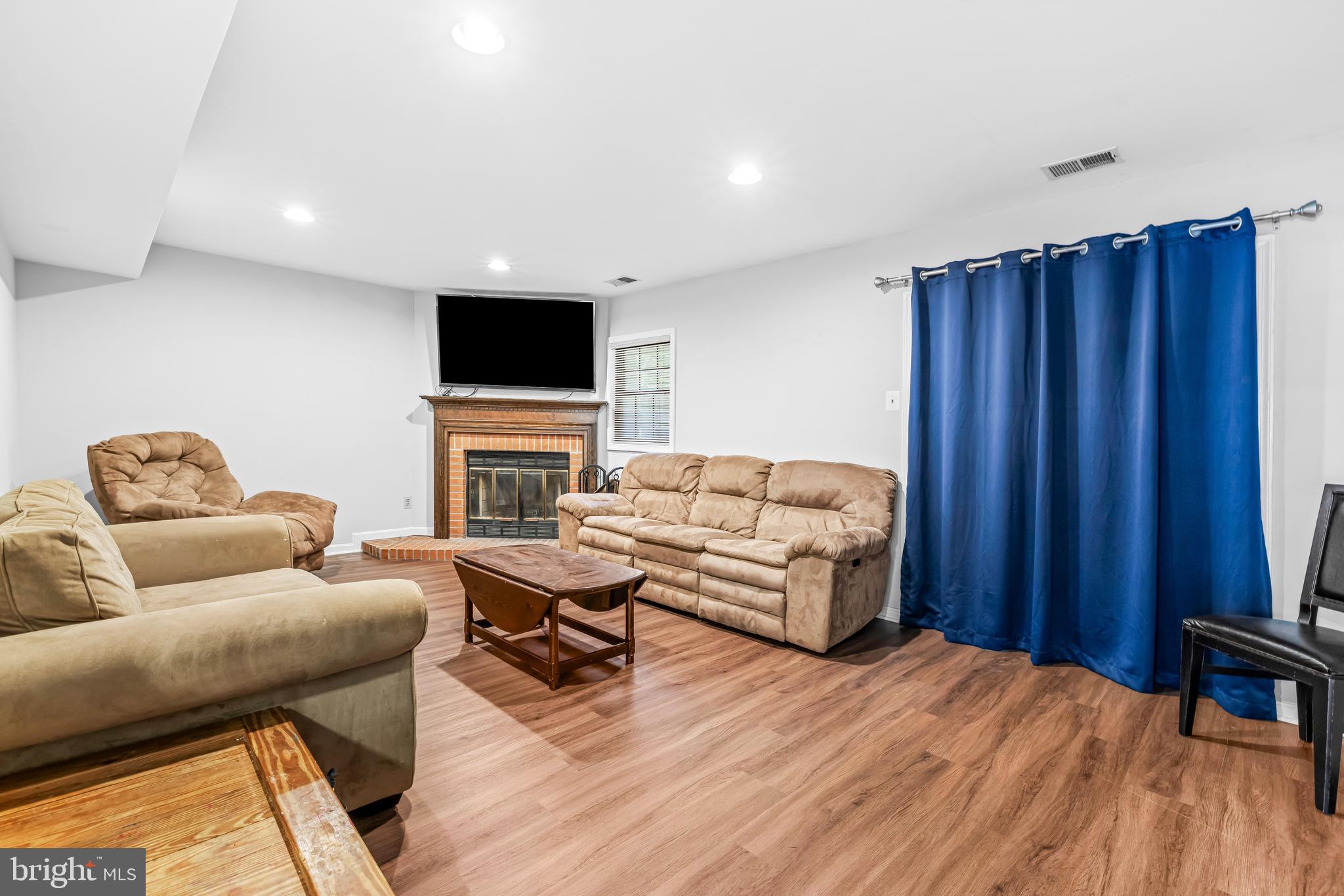 COPPERFIELD AT FIVE FRM - Residential