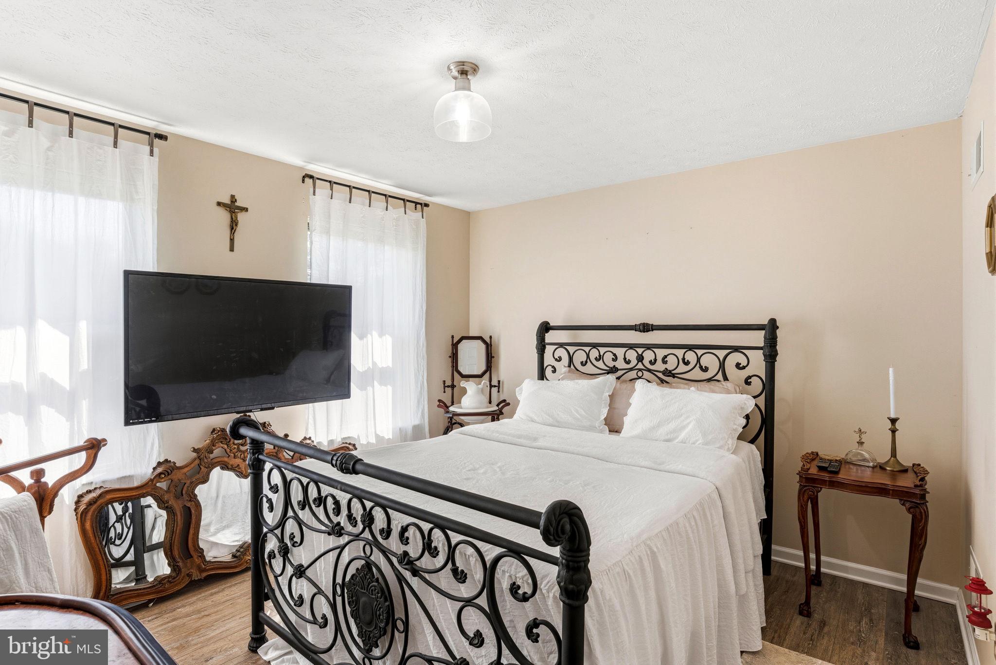 SPARKLIN SPRINGS - Residential