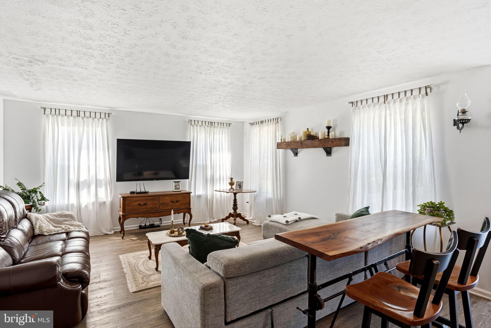 SPARKLIN SPRINGS - Residential