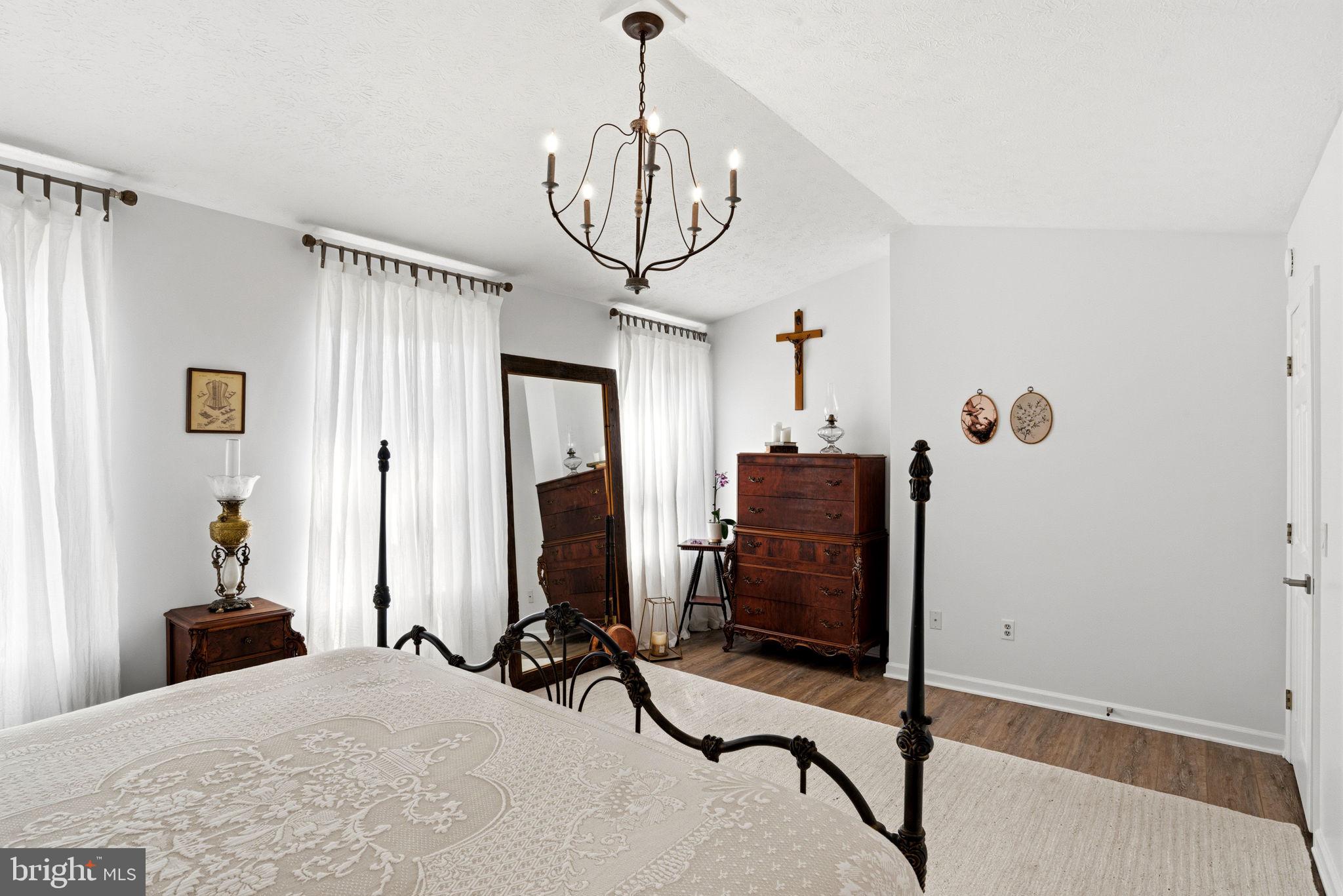 SPARKLIN SPRINGS - Residential