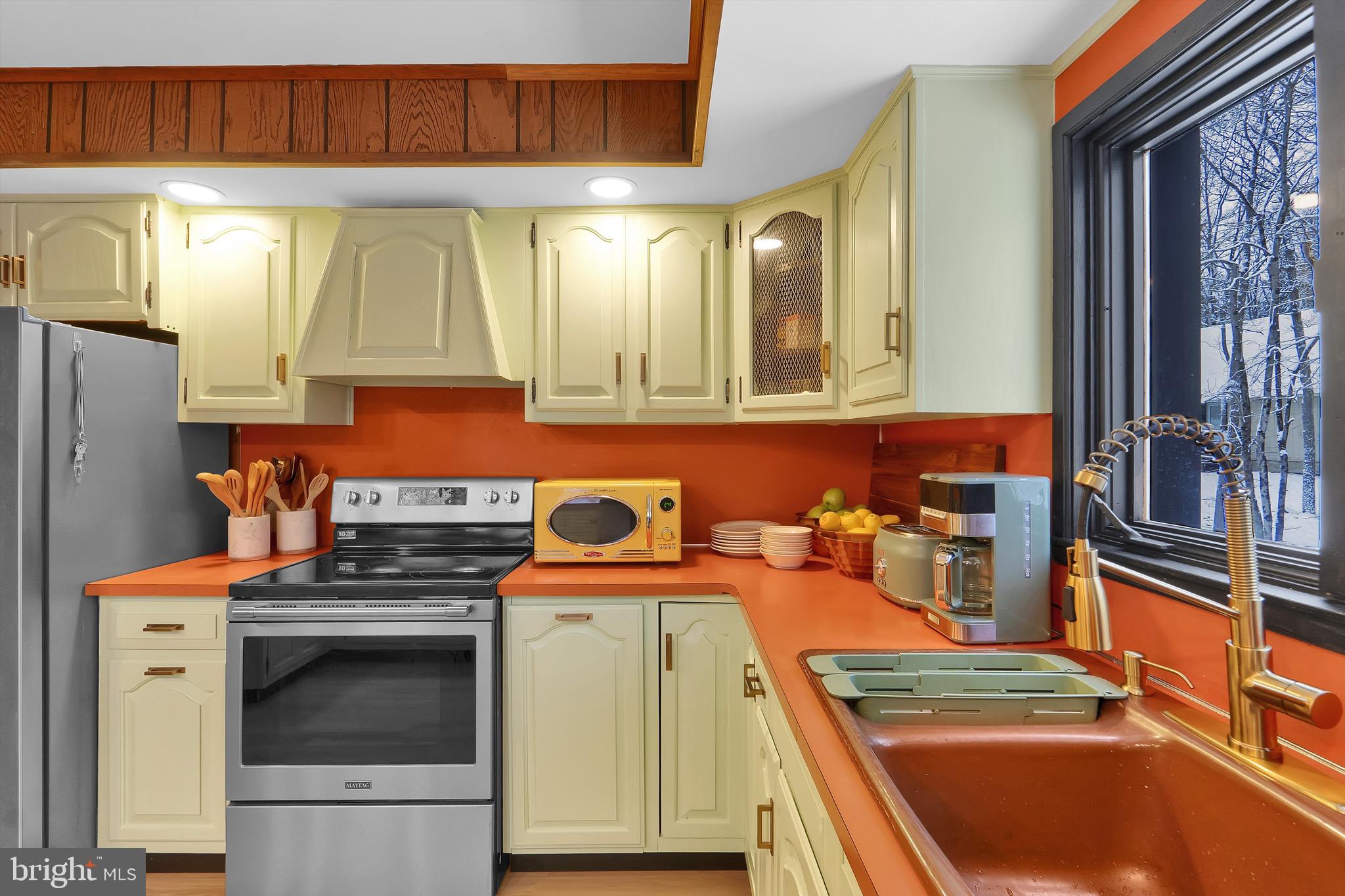 BRIER CREST WOODS - Residential