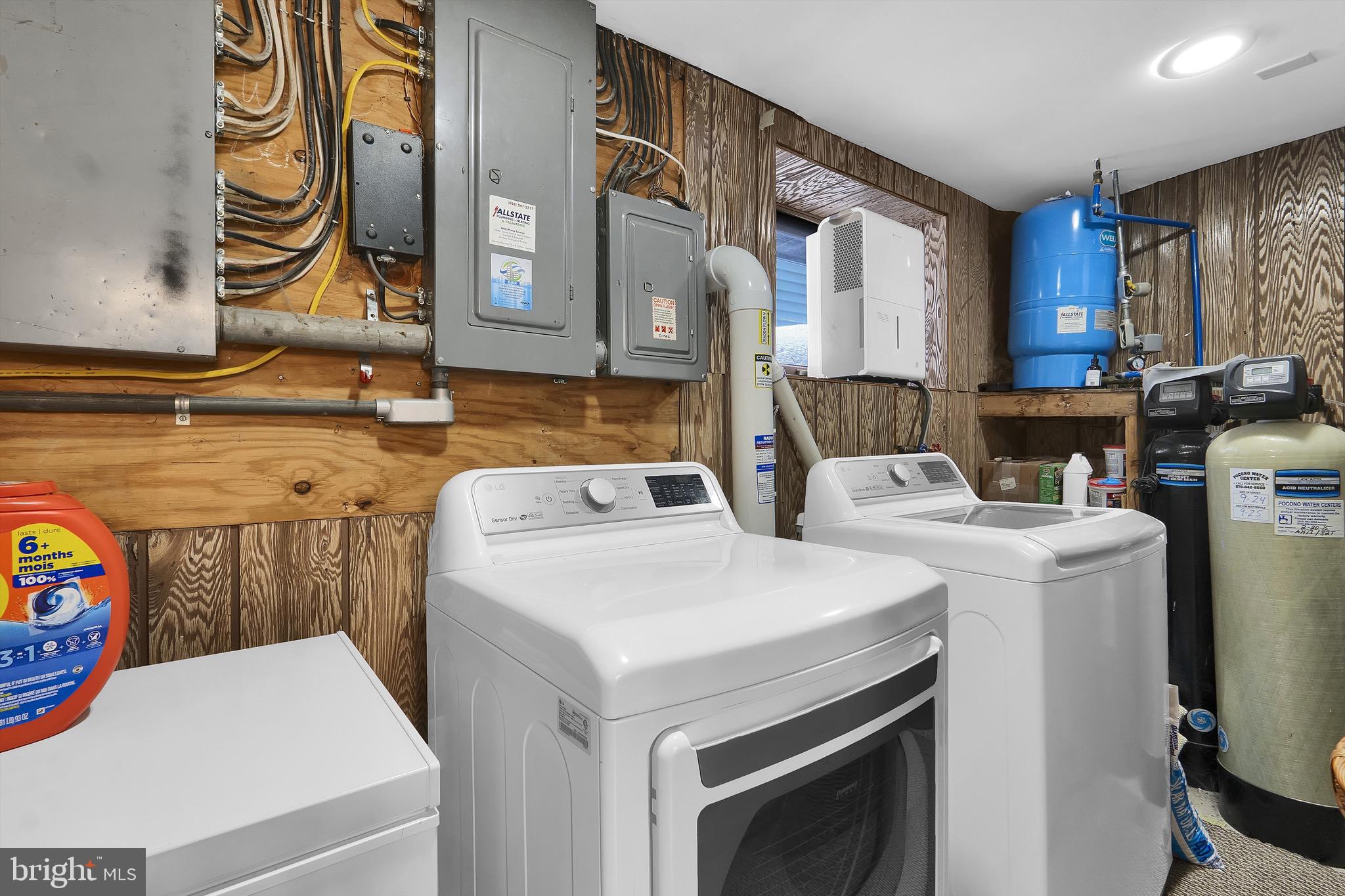 BRIER CREST WOODS - Residential