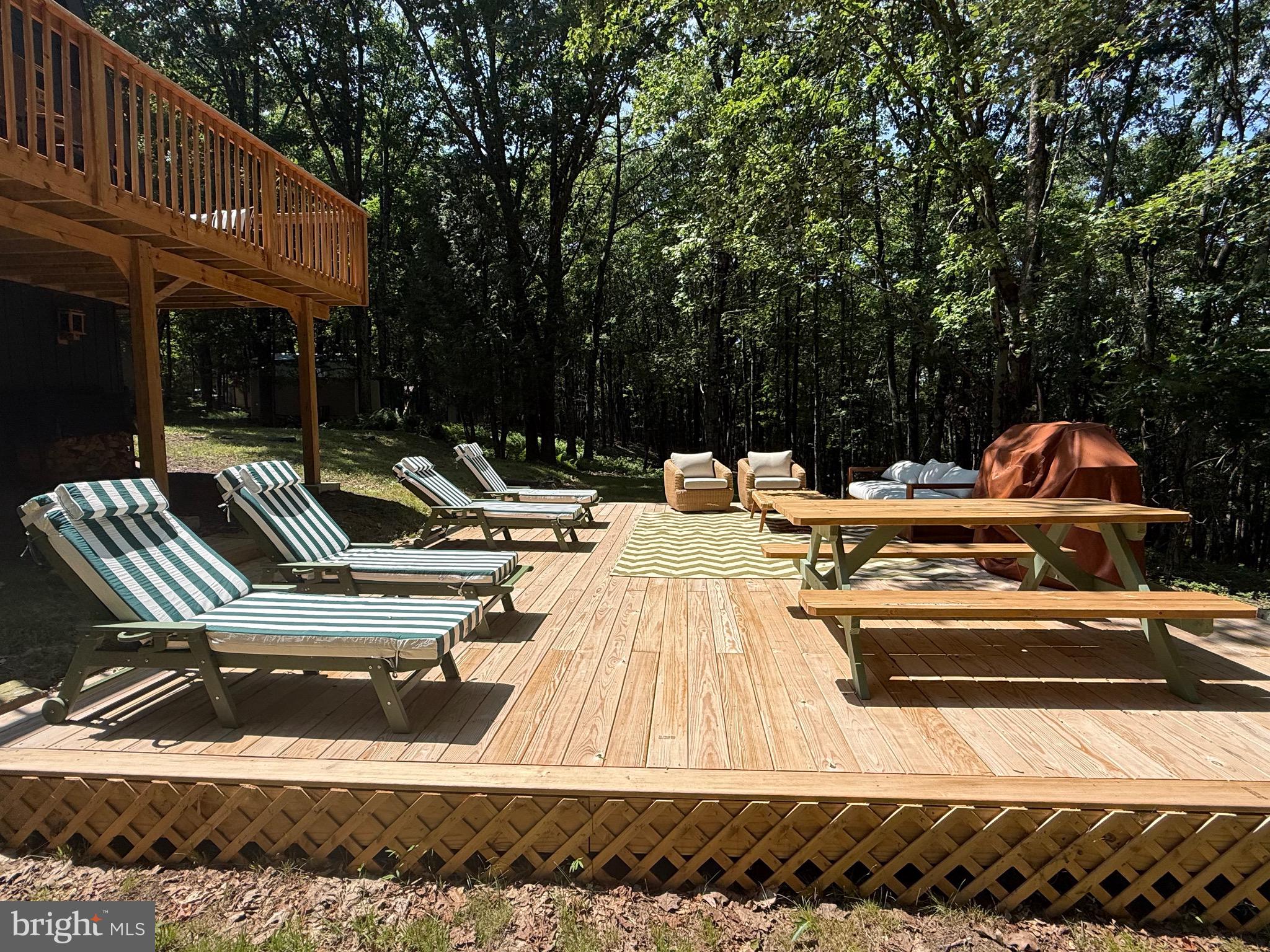 BRIER CREST WOODS - Residential