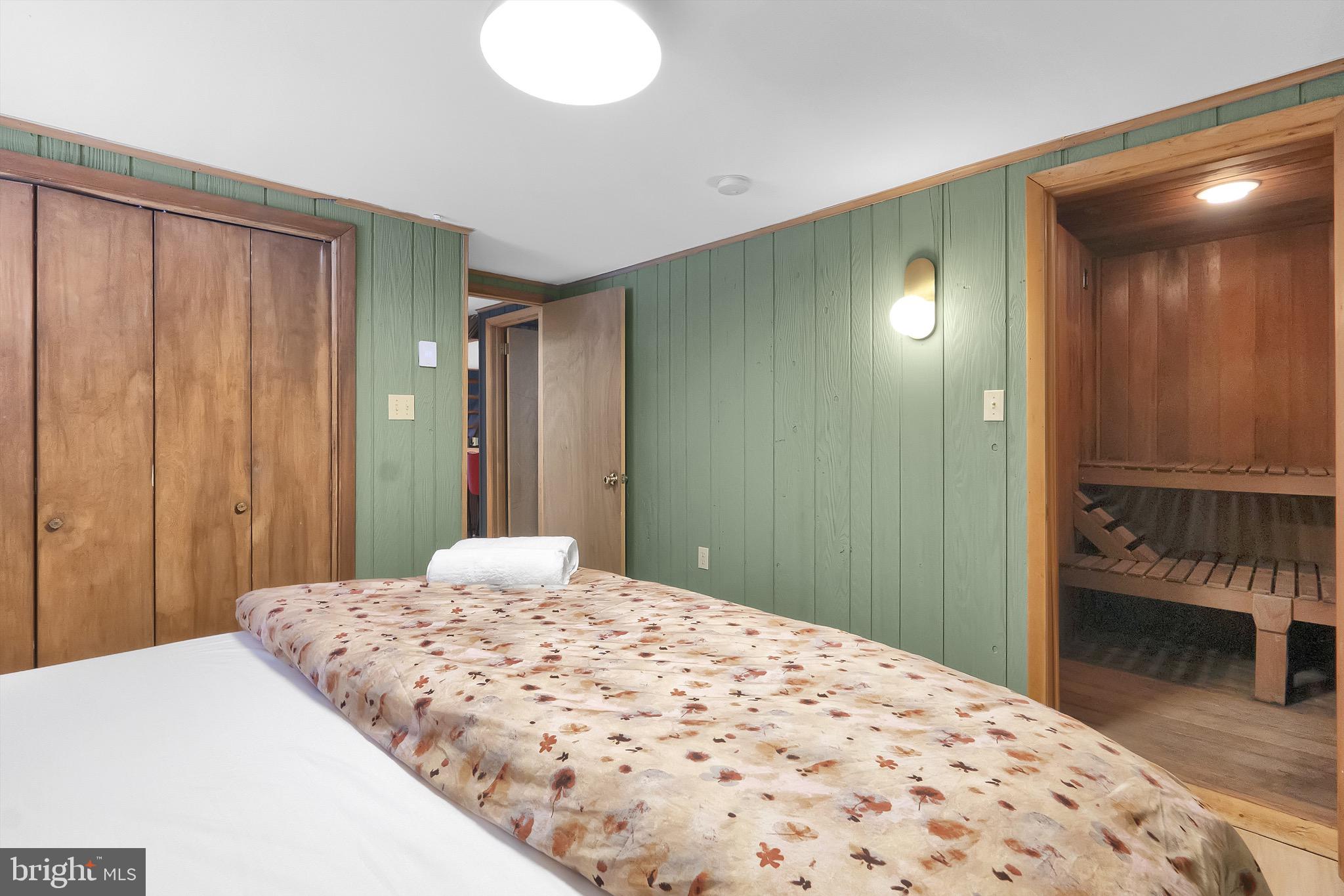 BRIER CREST WOODS - Residential