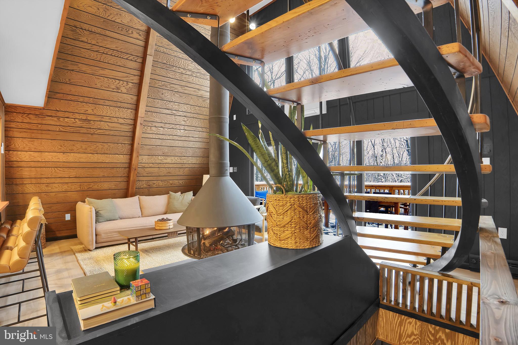 BRIER CREST WOODS - Residential