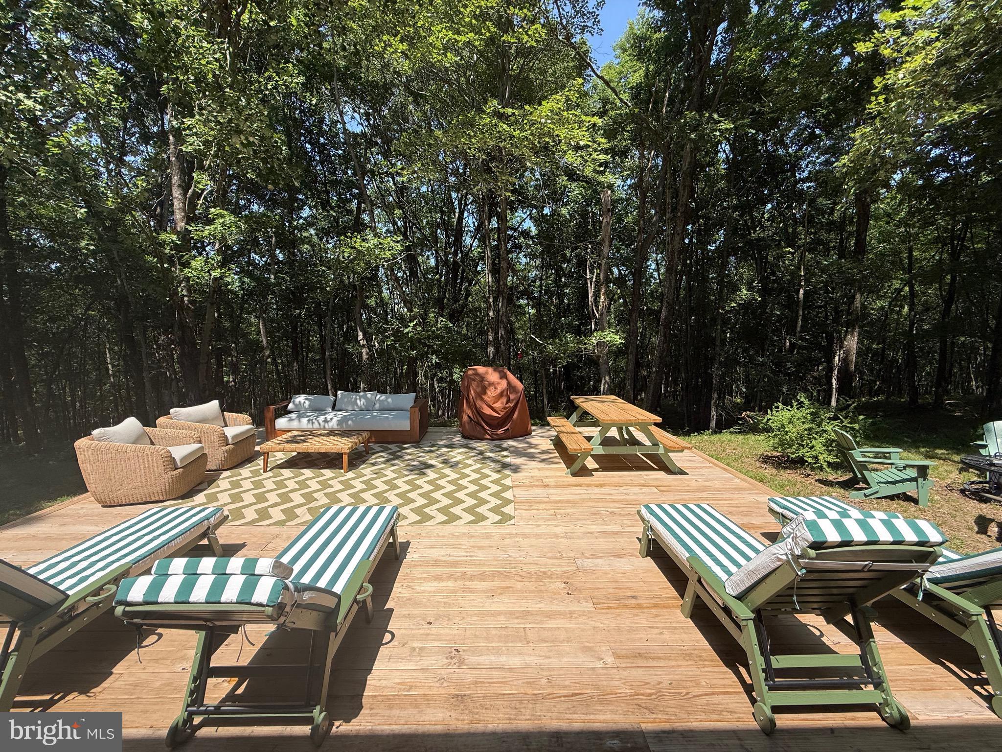 BRIER CREST WOODS - Residential
