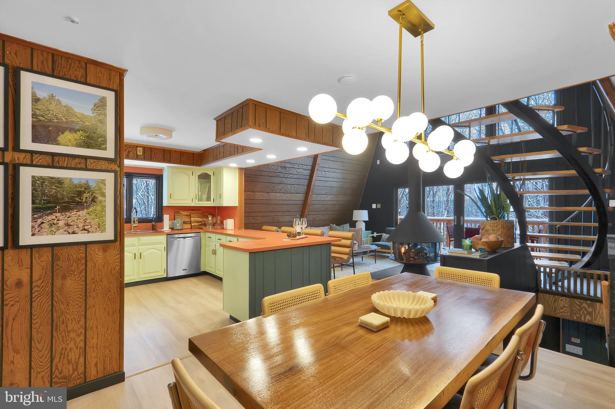 BRIER CREST WOODS - Residential