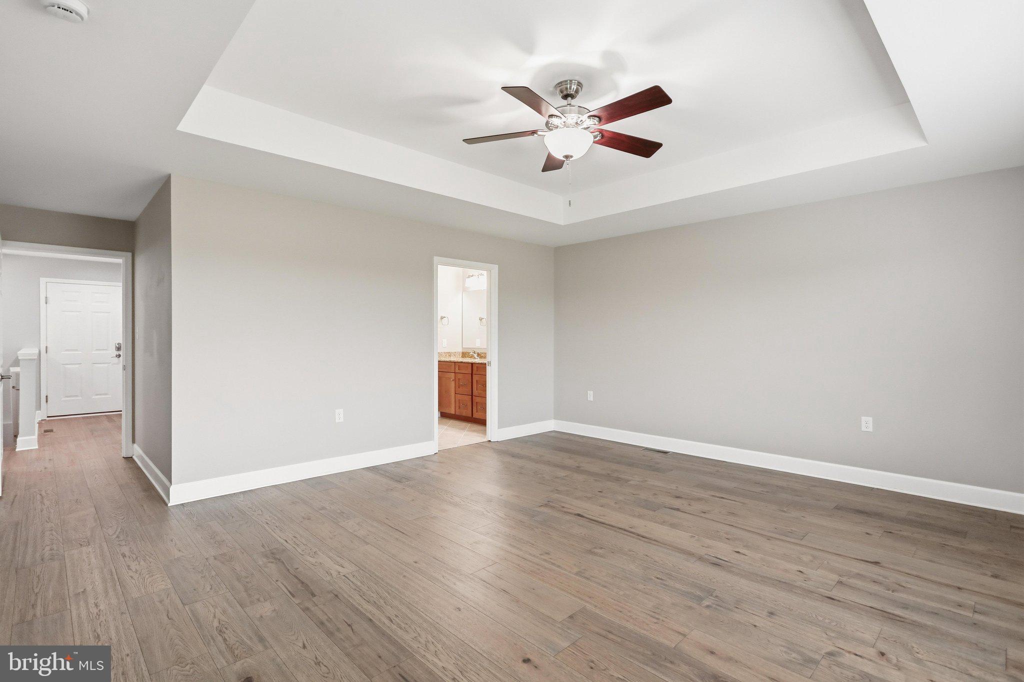 PENN NATIONAL GOLF COURSE COMMUNITY - Residential