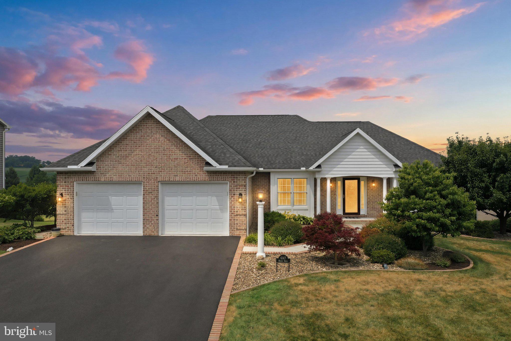 PENN NATIONAL GOLF COURSE COMMUNITY - Residential
