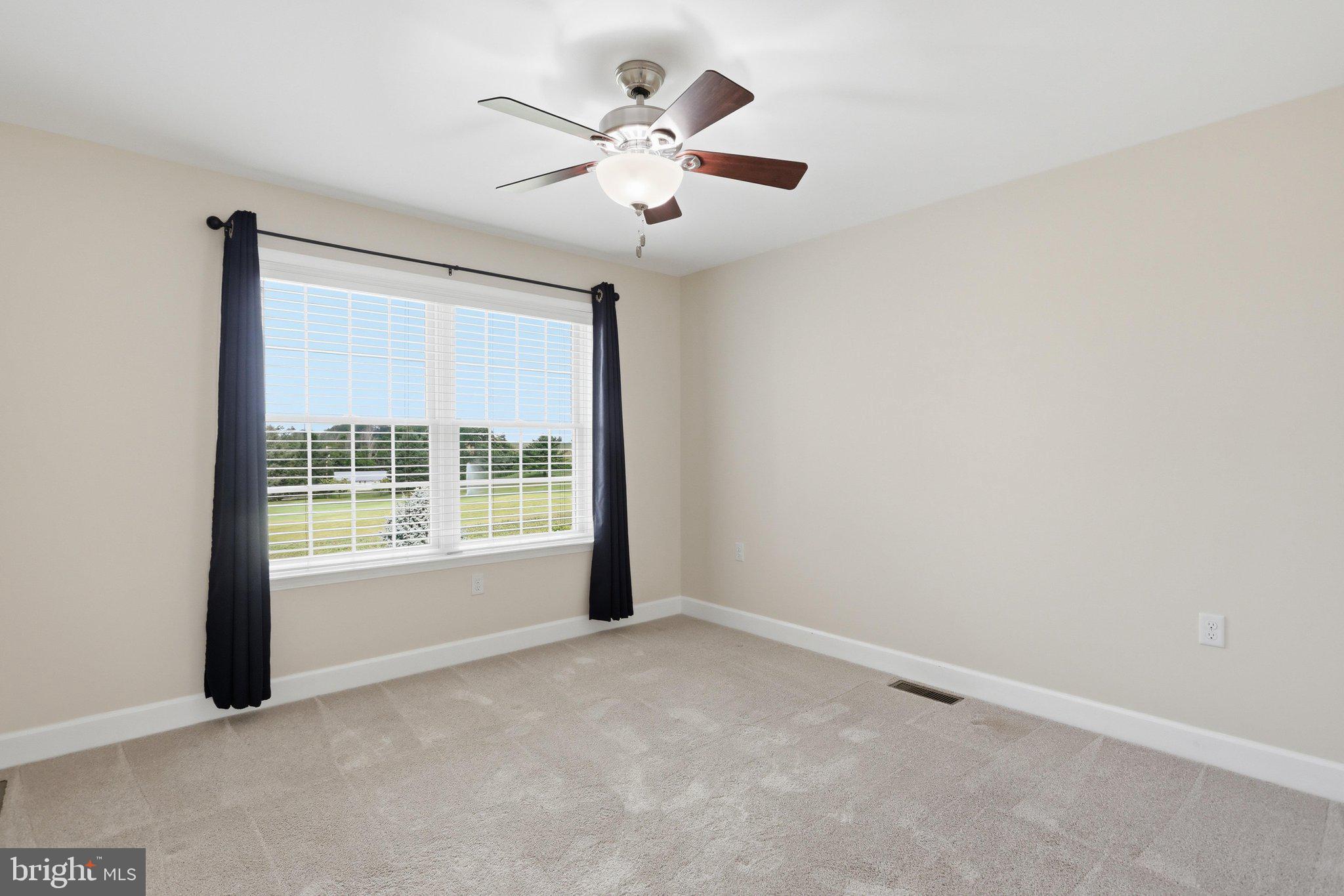 PENN NATIONAL GOLF COURSE COMMUNITY - Residential
