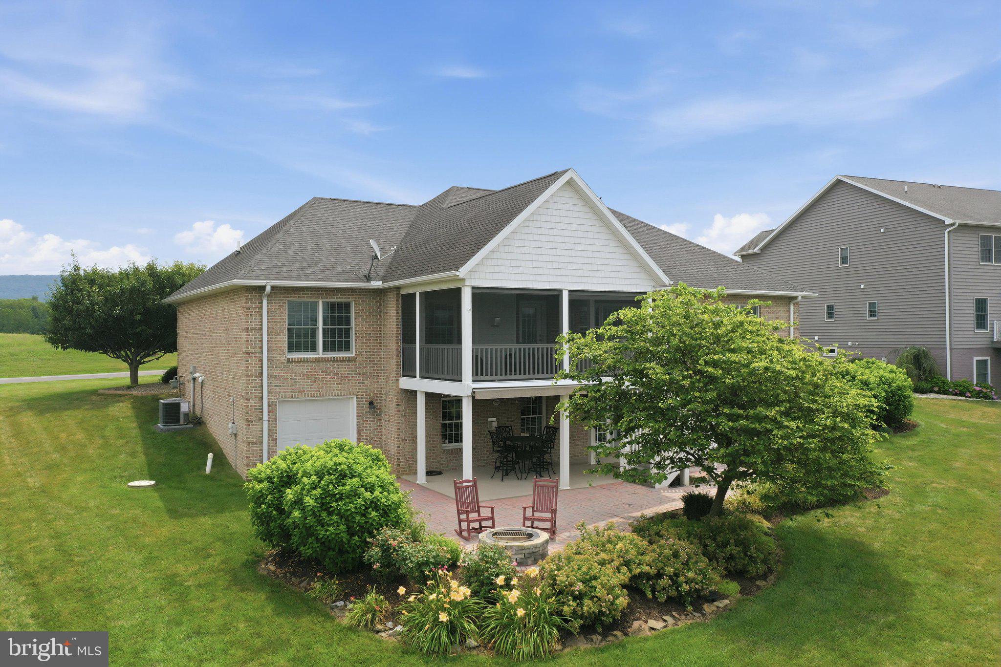 PENN NATIONAL GOLF COURSE COMMUNITY - Residential