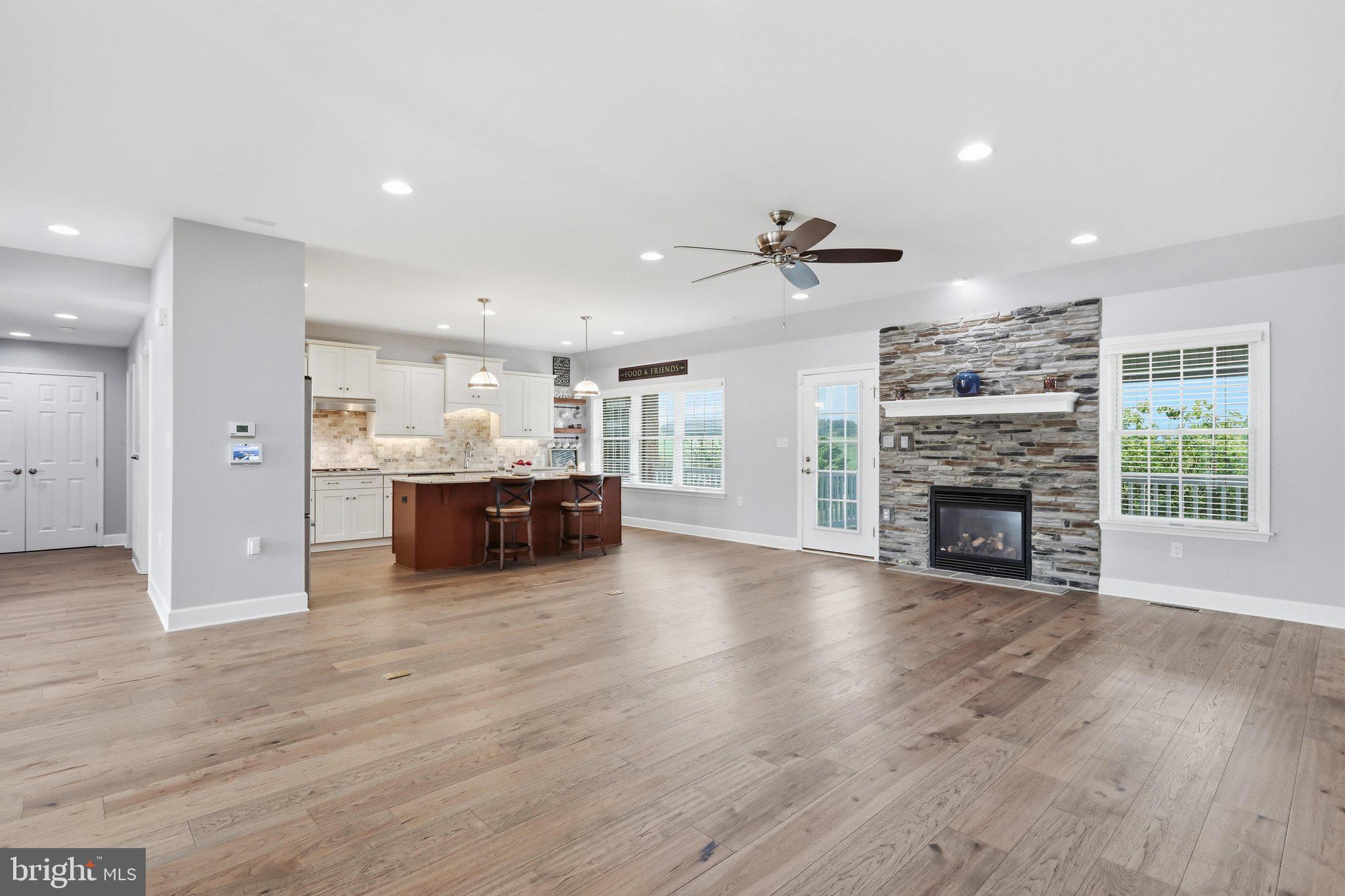 PENN NATIONAL GOLF COURSE COMMUNITY - Residential