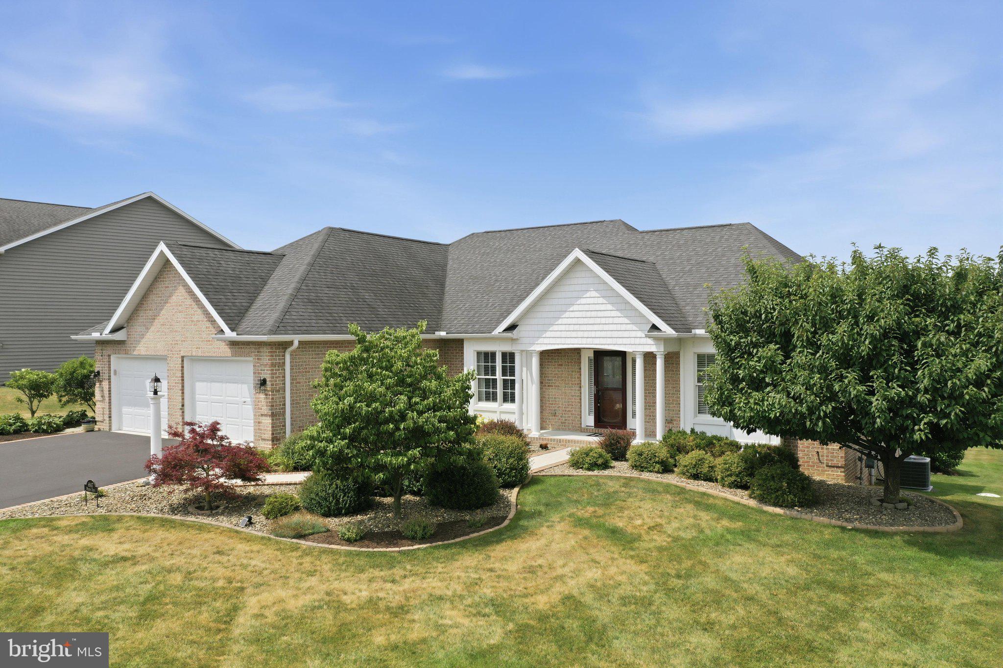 PENN NATIONAL GOLF COURSE COMMUNITY - Residential