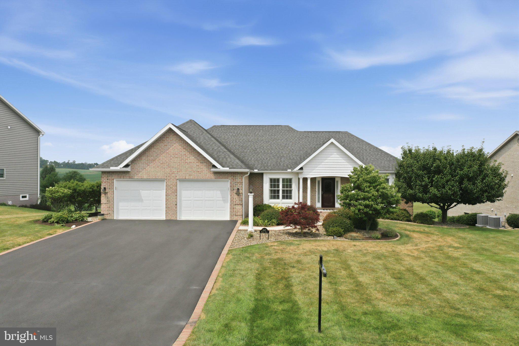 PENN NATIONAL GOLF COURSE COMMUNITY - Residential