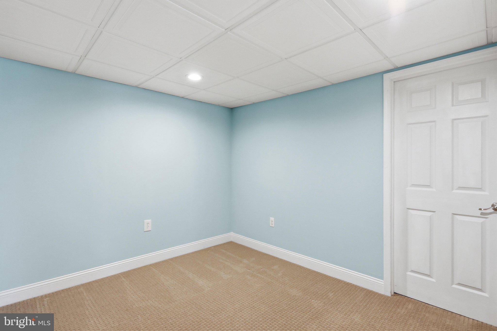 PENN NATIONAL GOLF COURSE COMMUNITY - Residential
