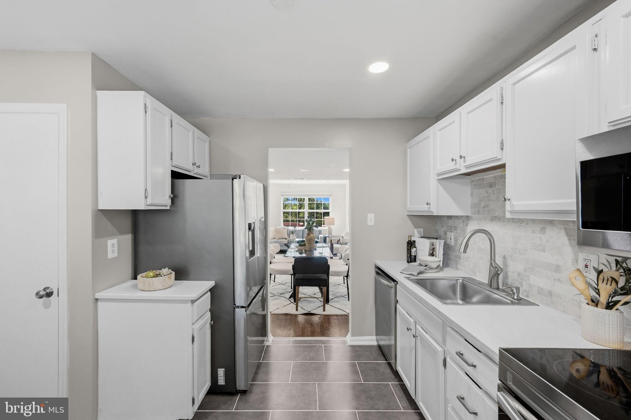 PINEWOOD GREENS - Residential