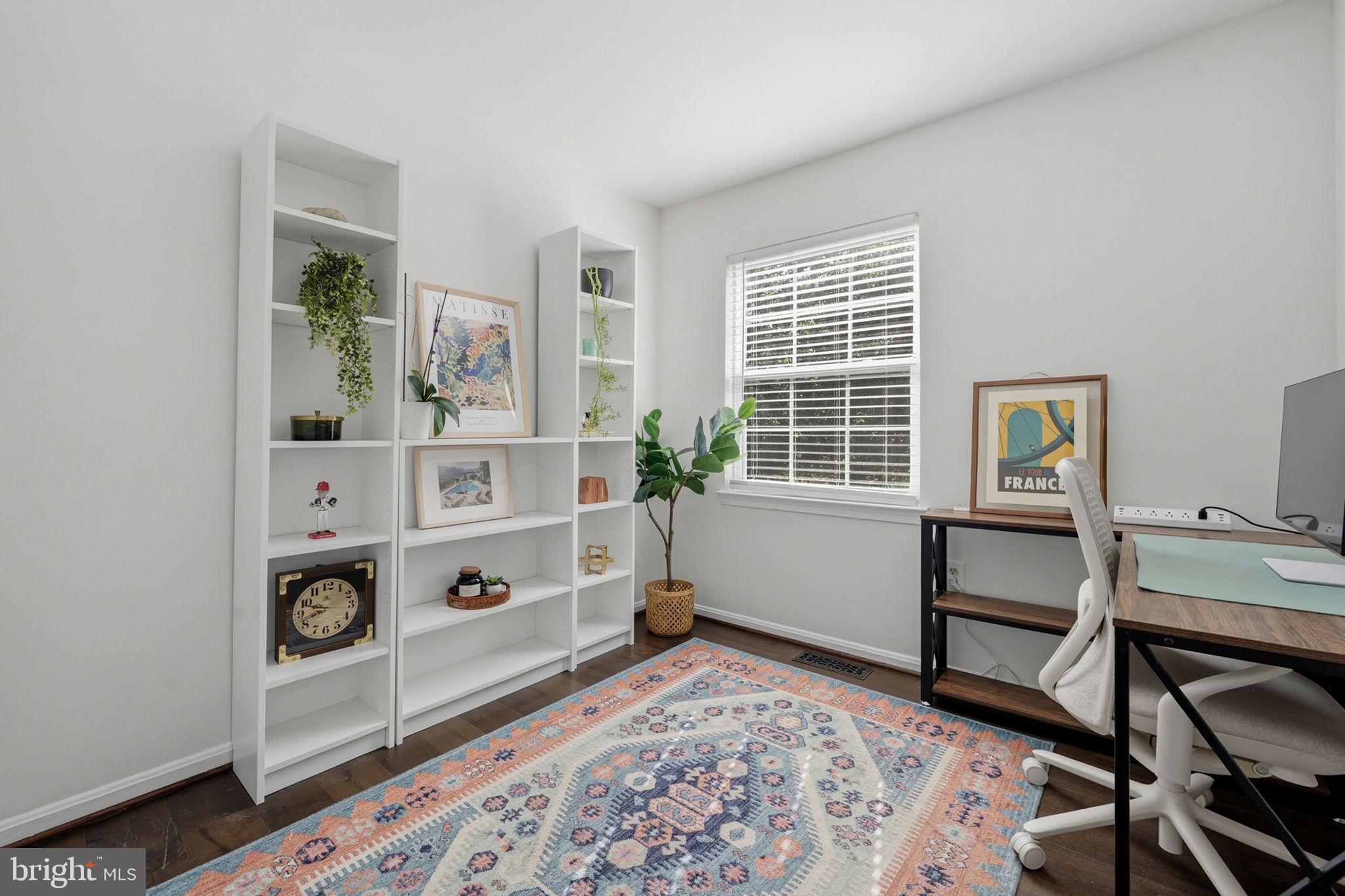 PINEWOOD GREENS - Residential