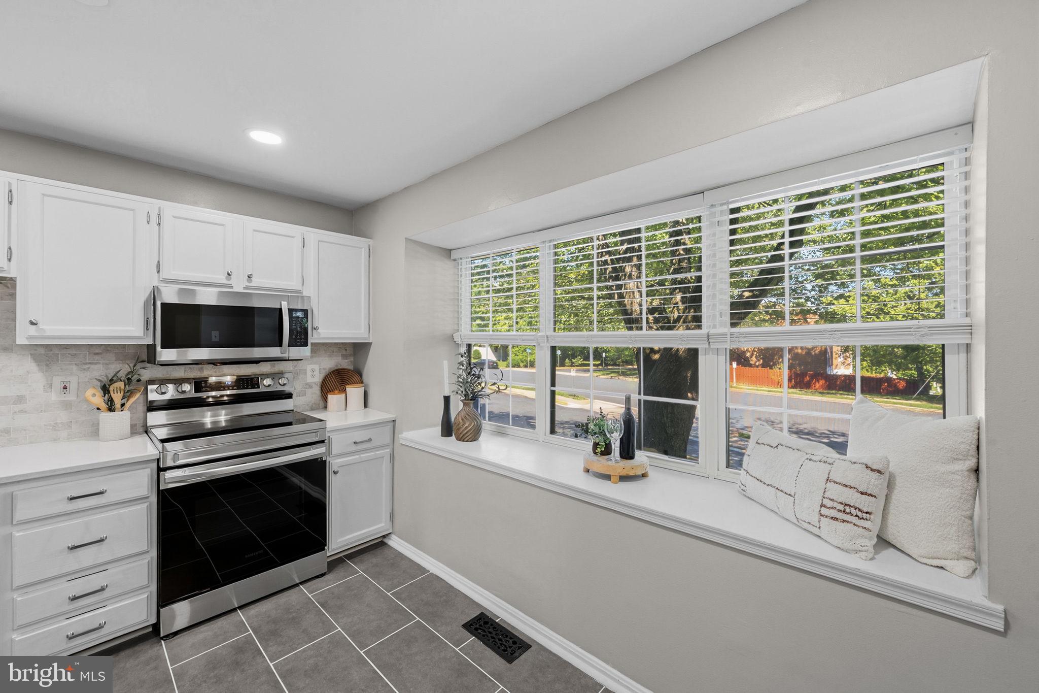 PINEWOOD GREENS - Residential