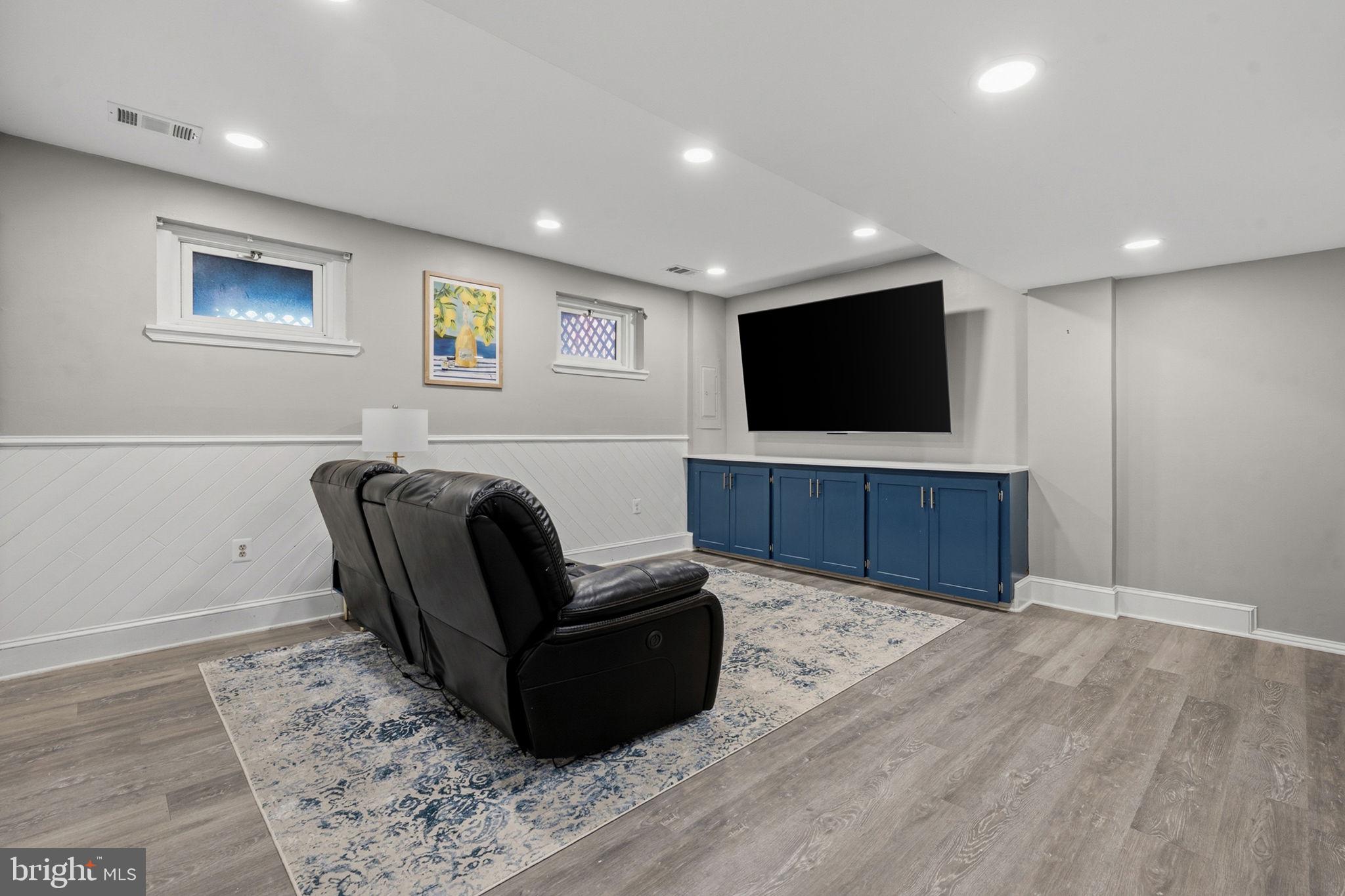 PINEWOOD GREENS - Residential