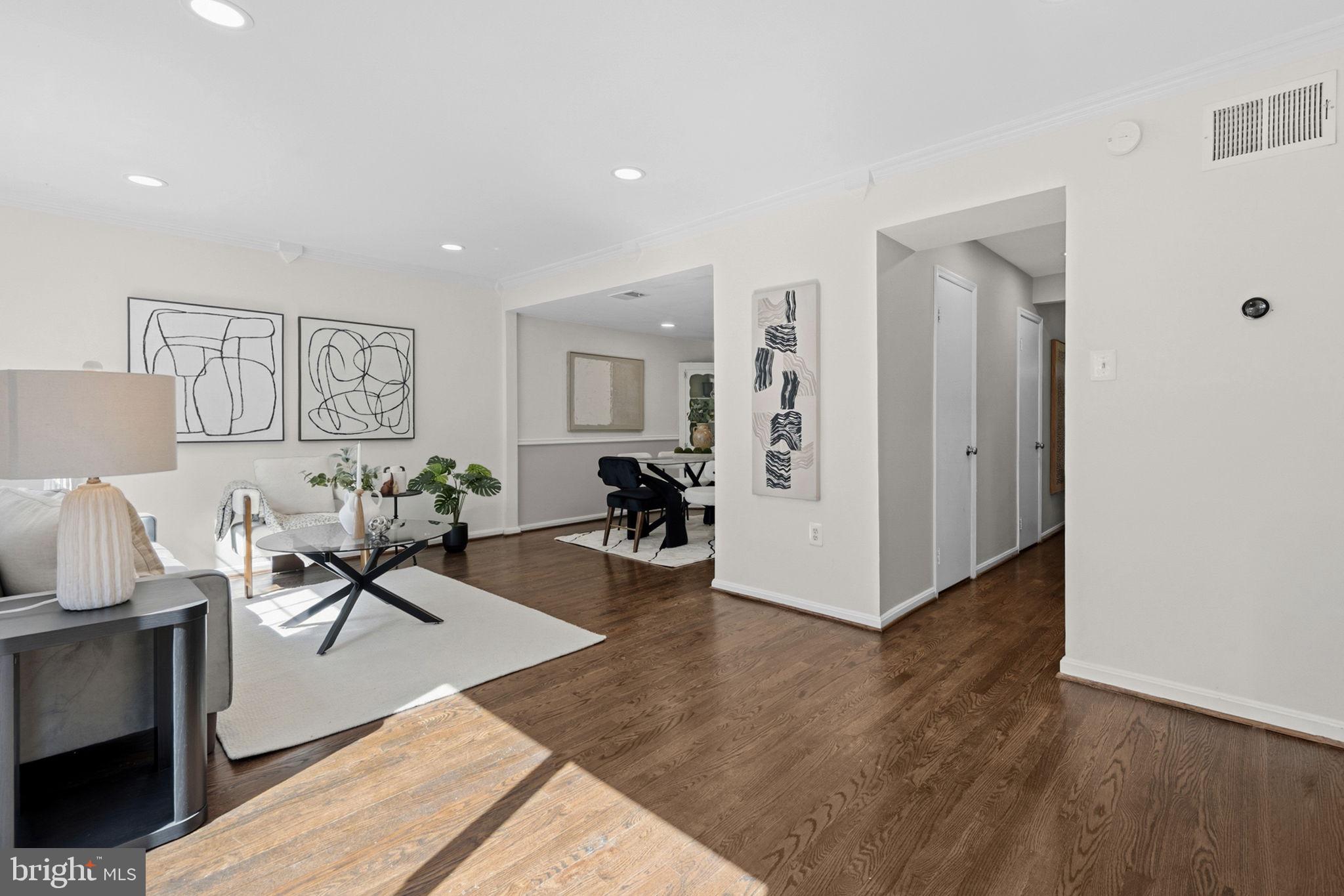 PINEWOOD GREENS - Residential