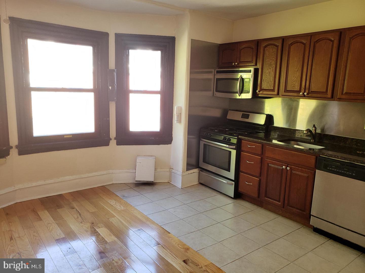 WASHINGTON SQ - Residential Lease