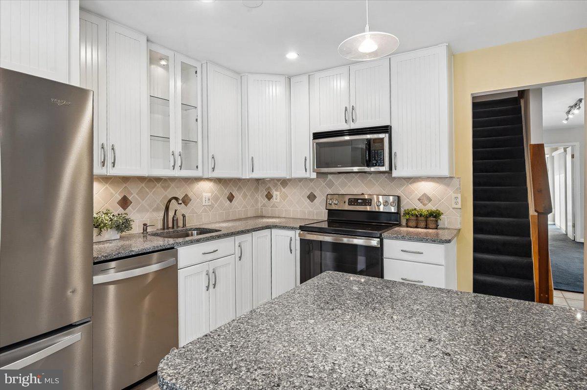 MARINERS POINT - Residential