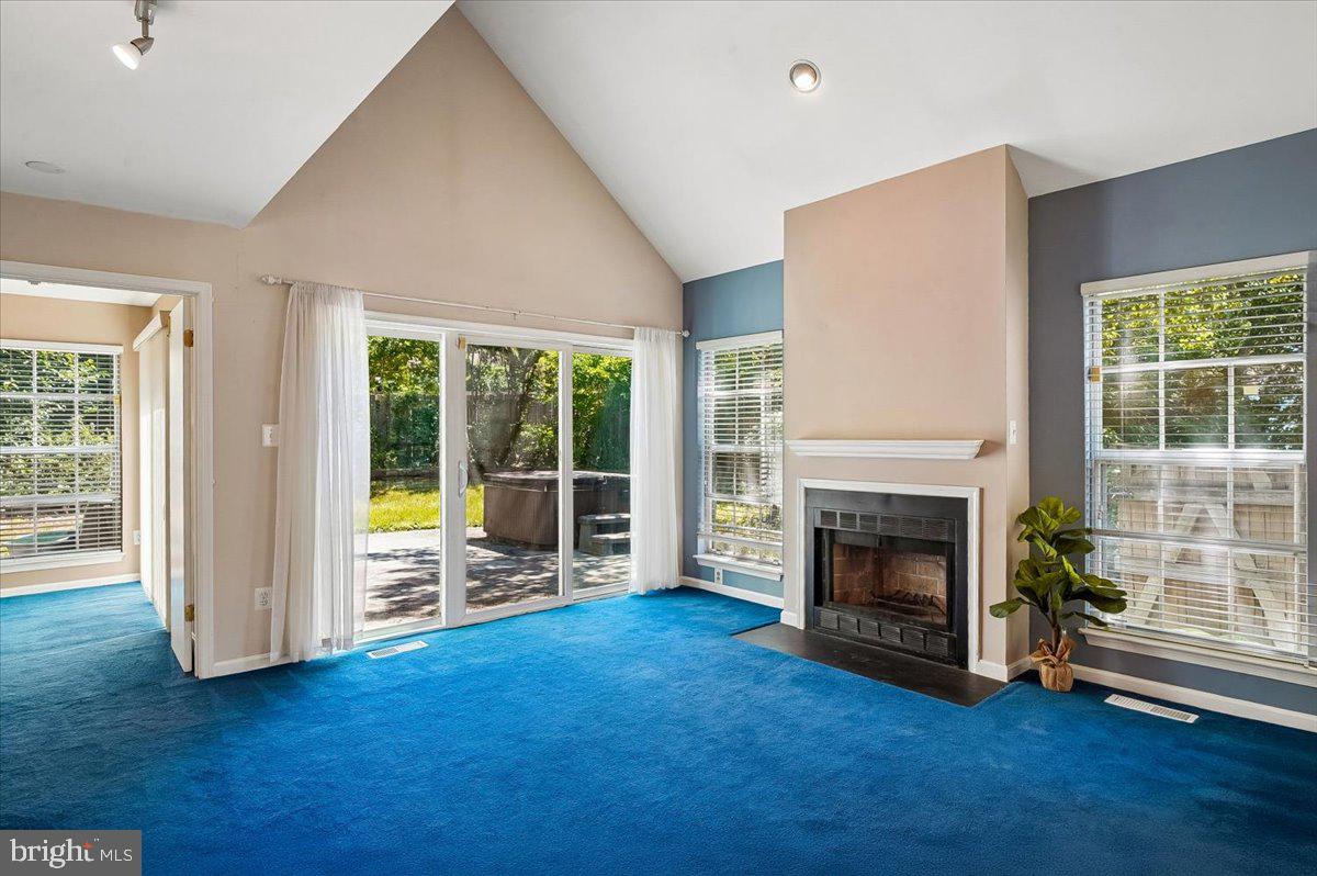 MARINERS POINT - Residential