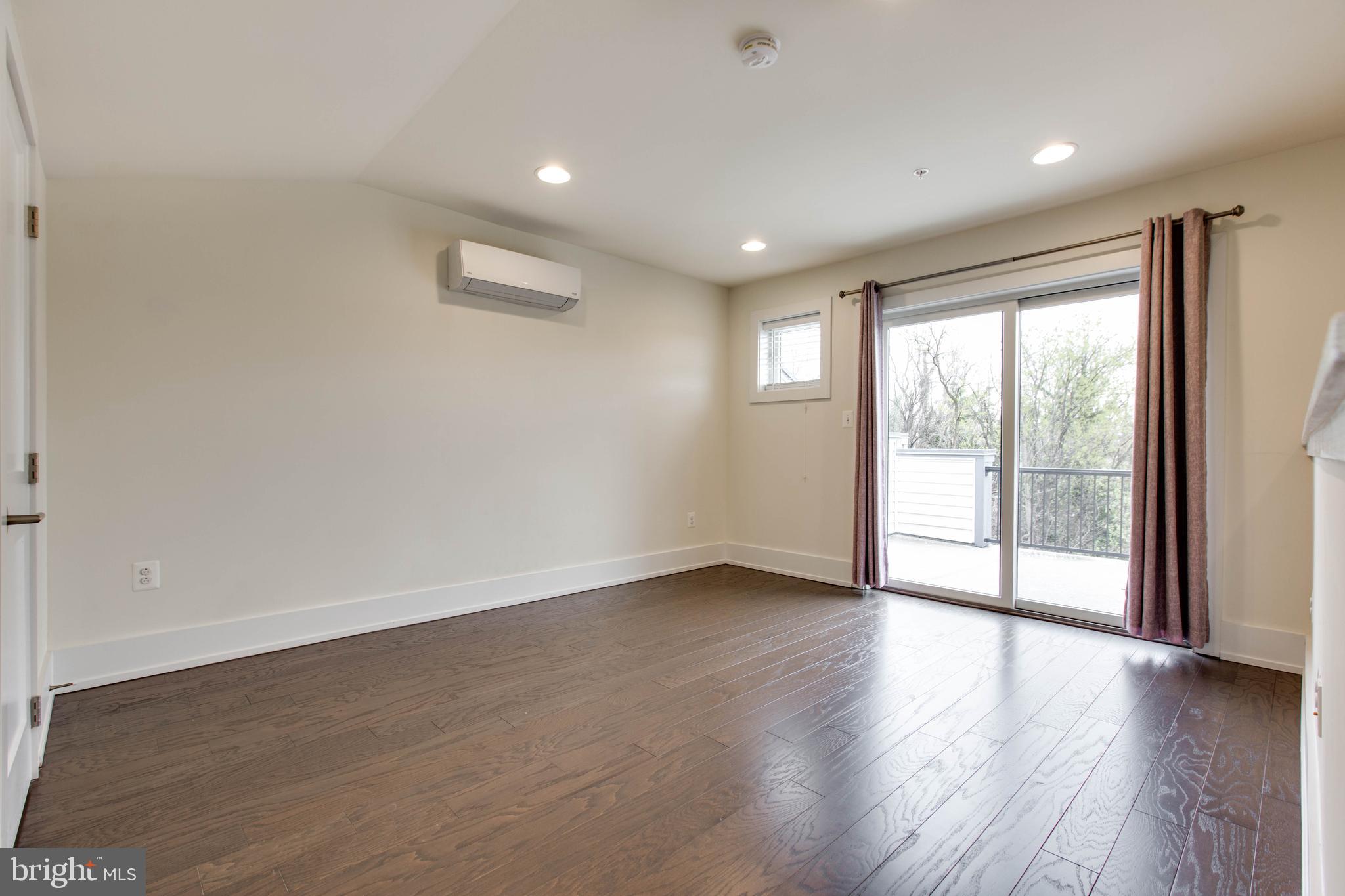 REDFERN ROW - Residential Lease