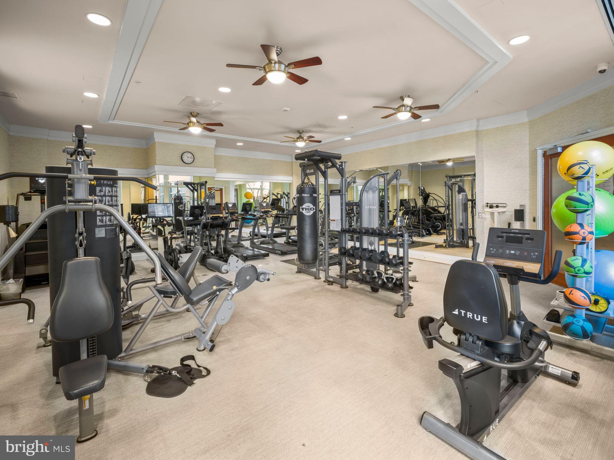 ONE PARK CREST CONDOMINIUM - Residential