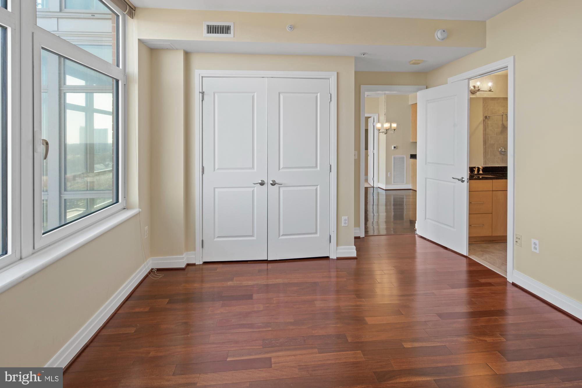 ONE PARK CREST CONDOMINIUM - Residential
