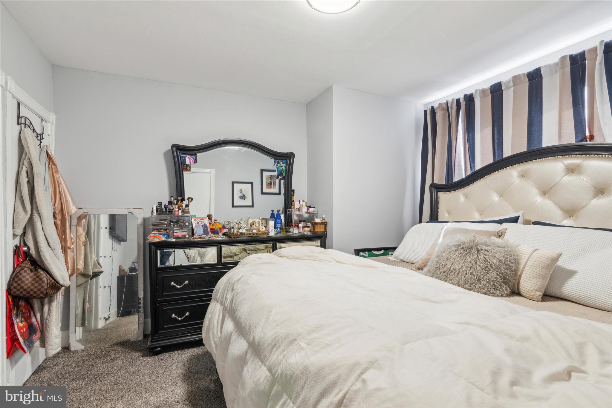 OLNEY - Residential