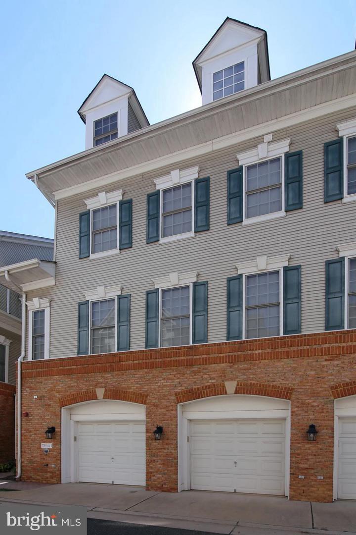 LORTON STATION - Residential