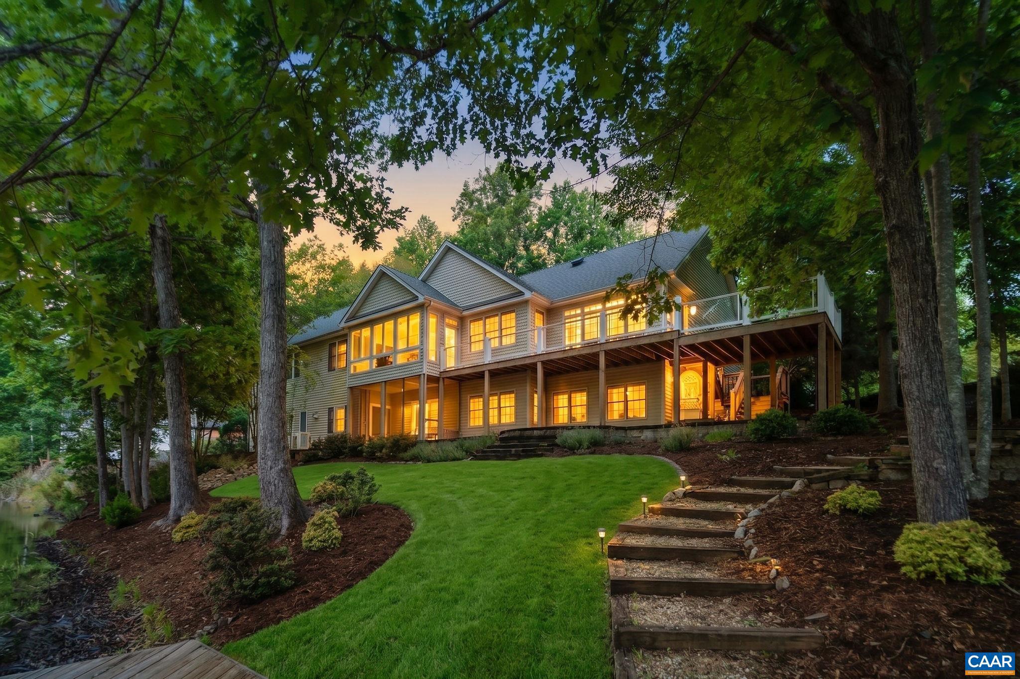 LAKE MONTICELLO - Residential