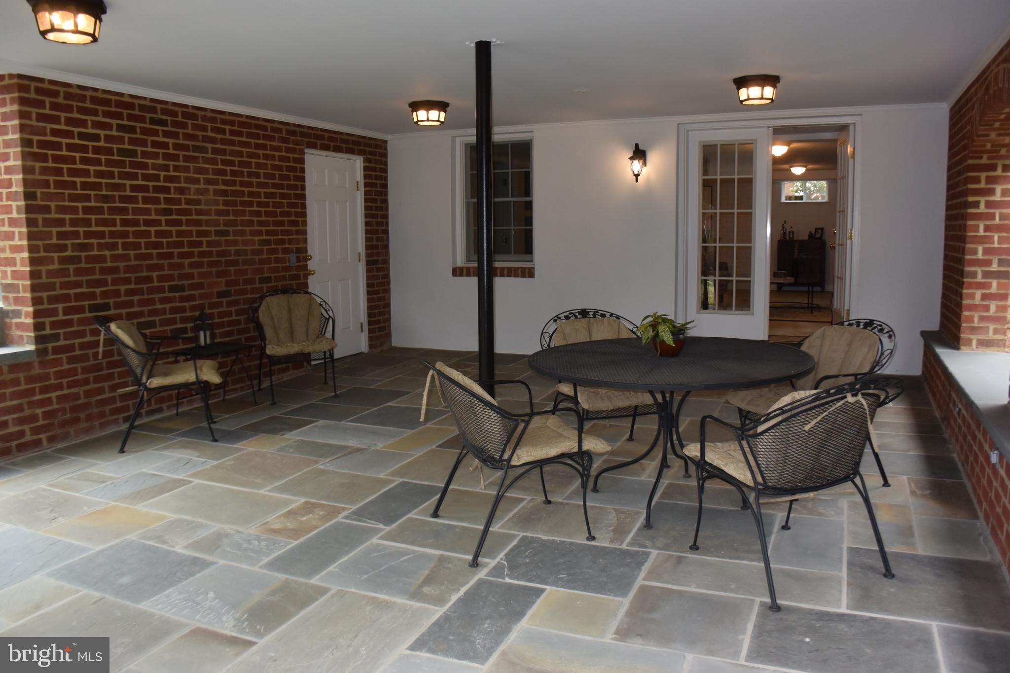 BRADDOCK HEIGHTS - Residential