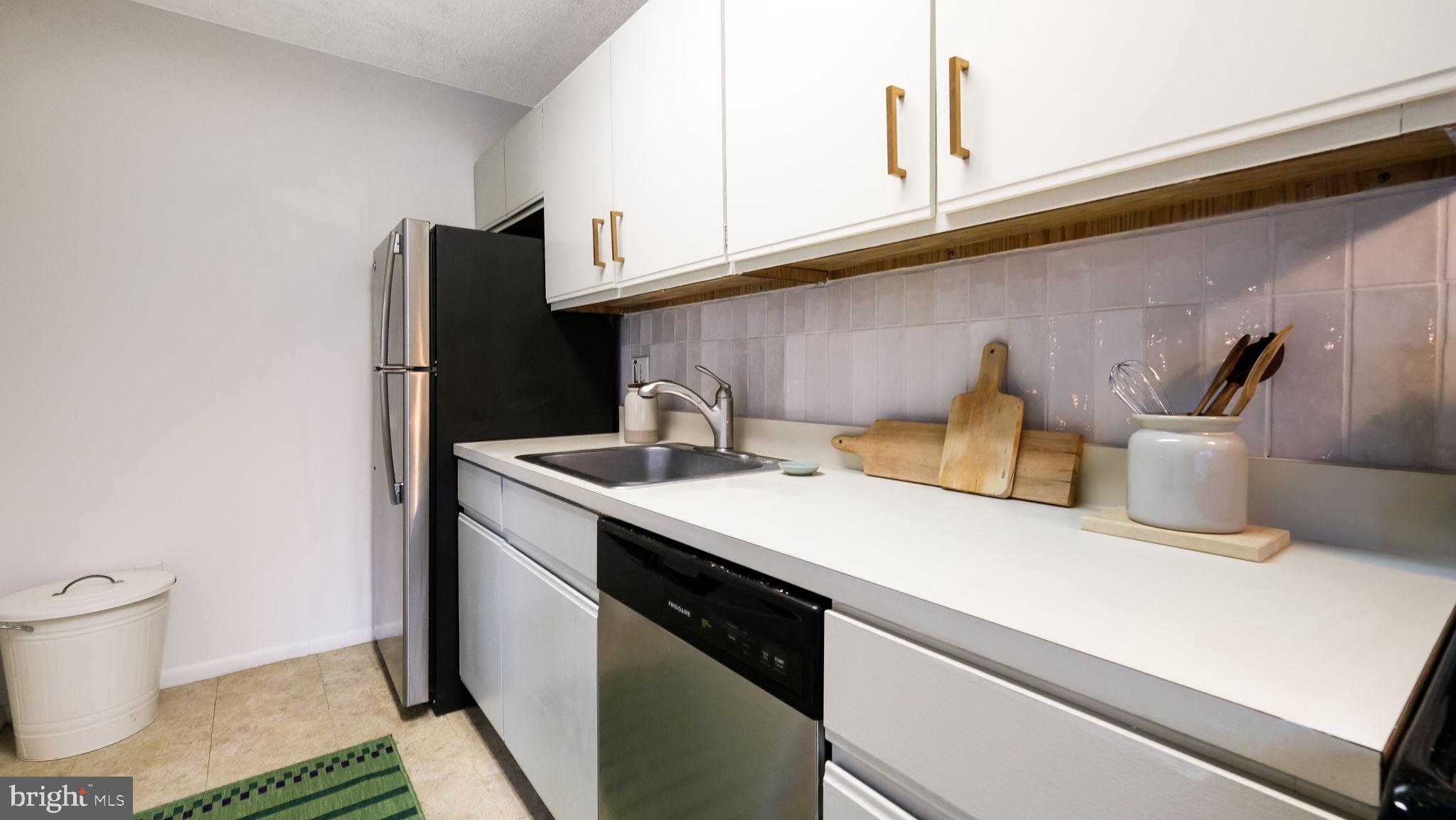 LAFAYETTE GREEN - Residential