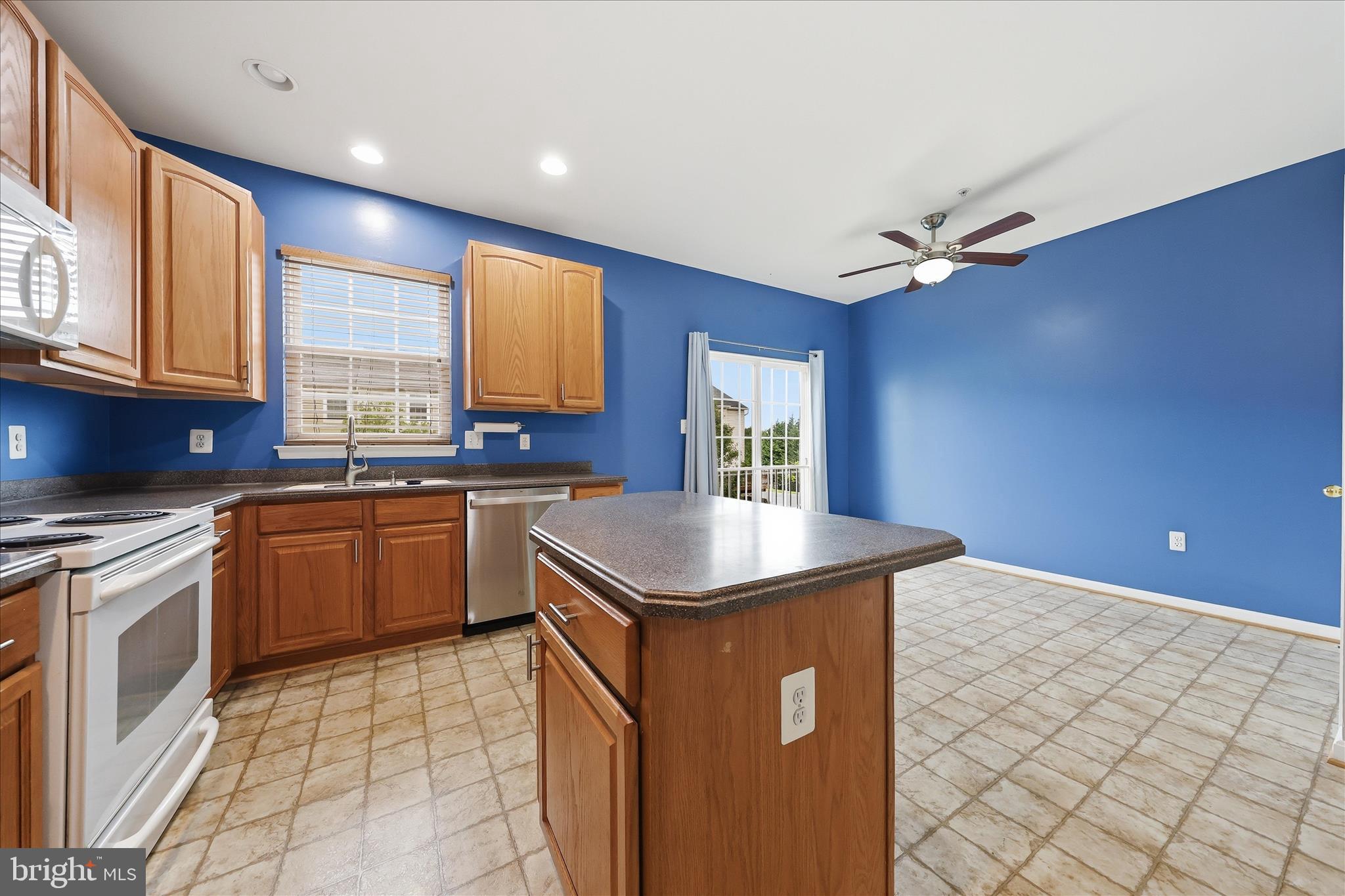 SENECA RIDGE - Residential
