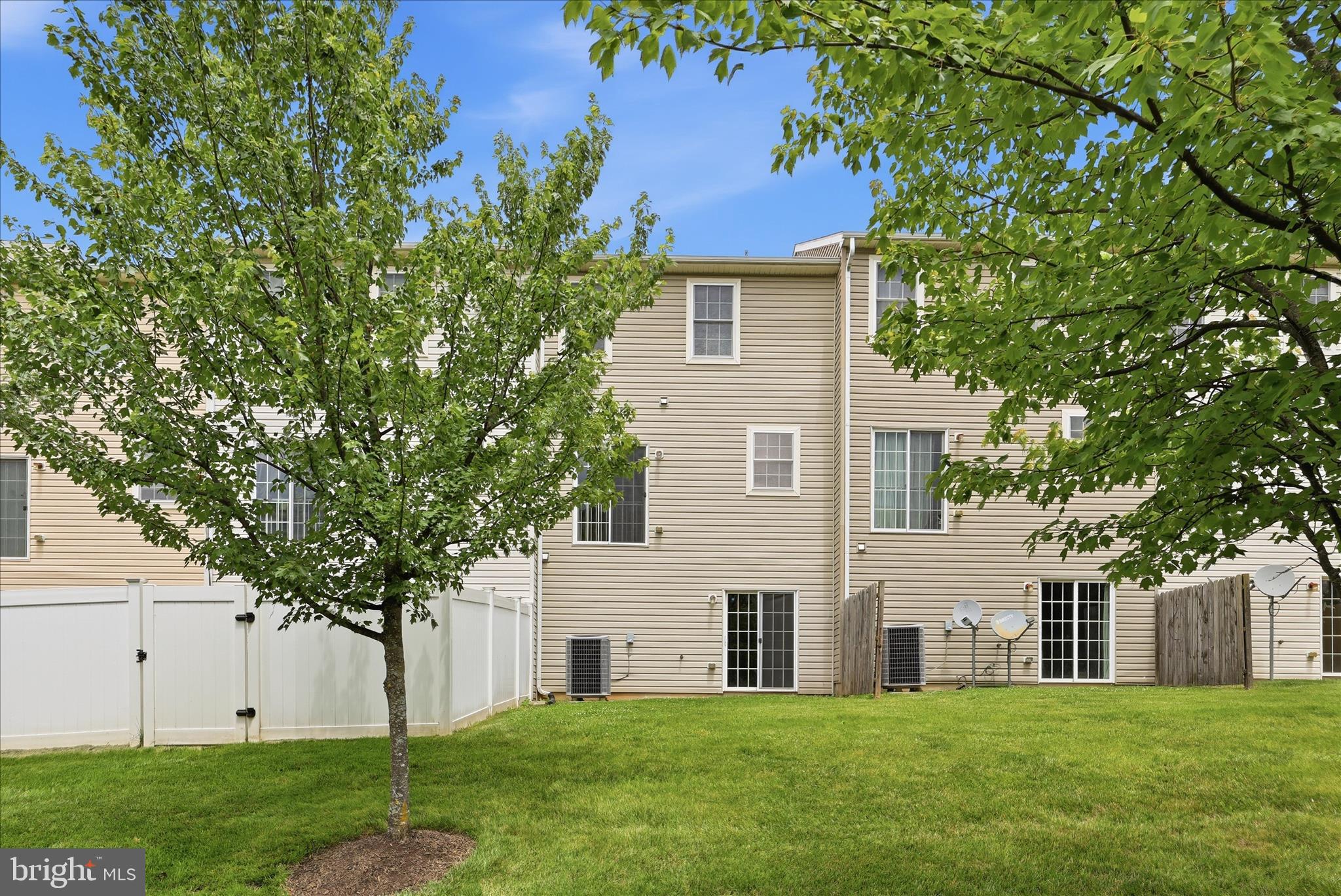 SENECA RIDGE - Residential