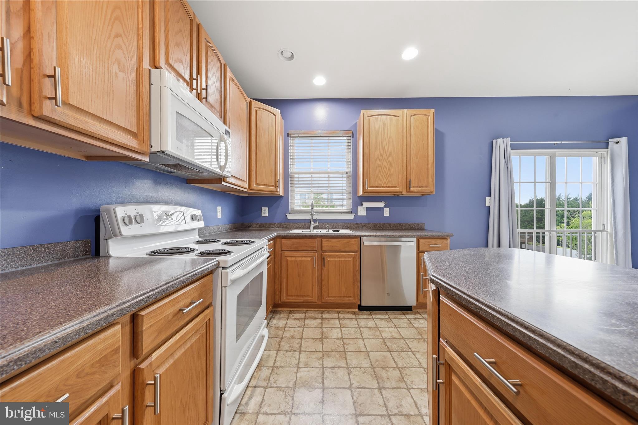 SENECA RIDGE - Residential