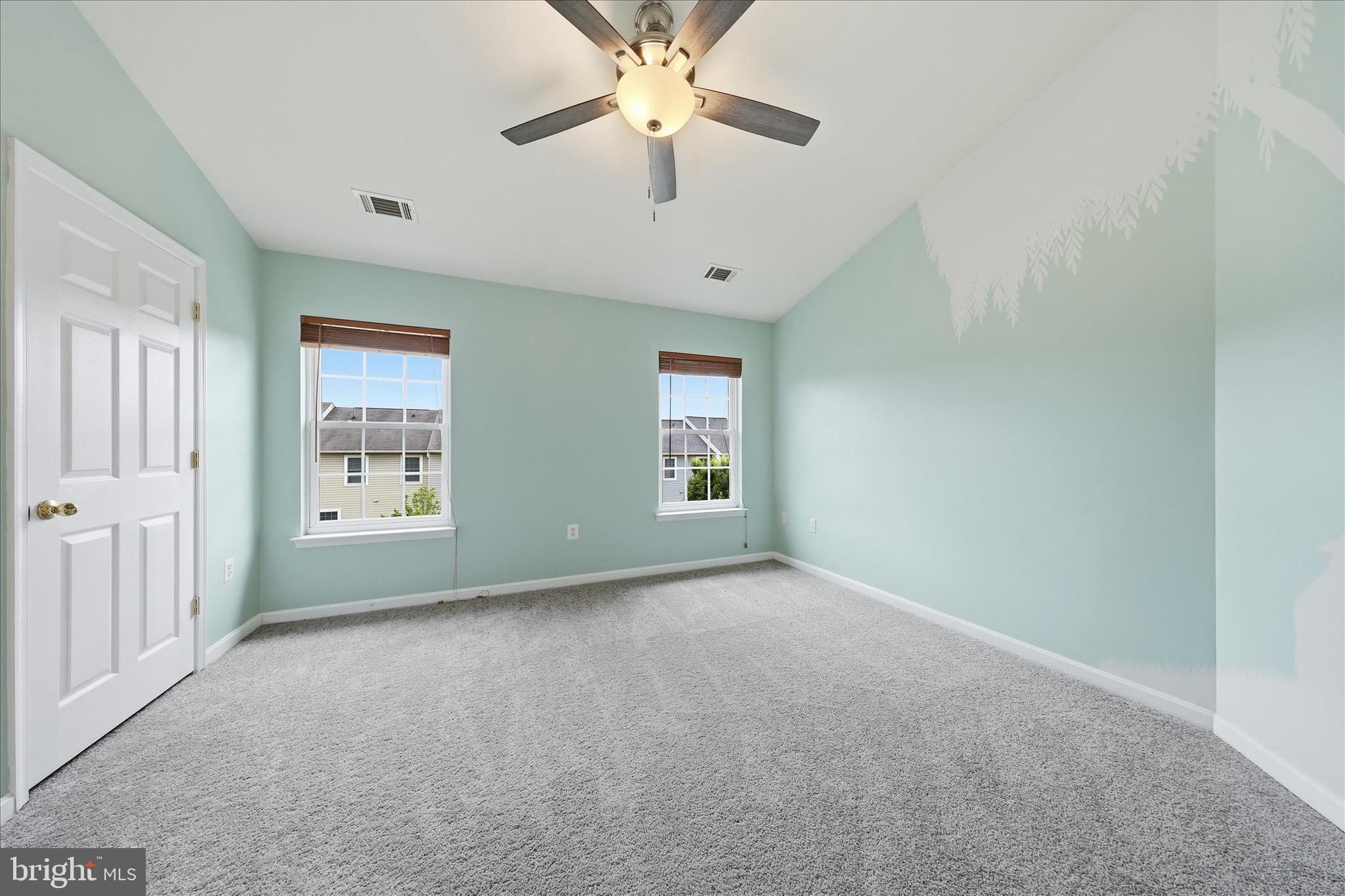 SENECA RIDGE - Residential