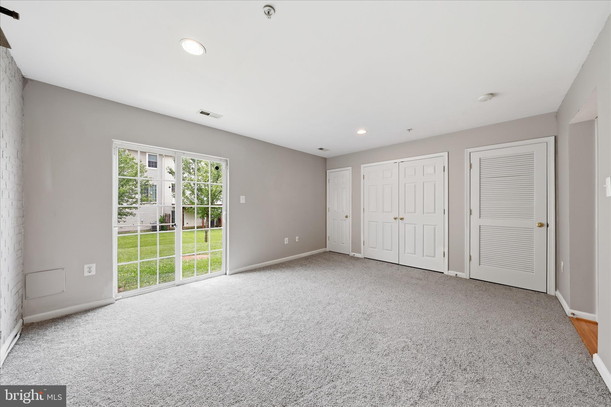 SENECA RIDGE - Residential