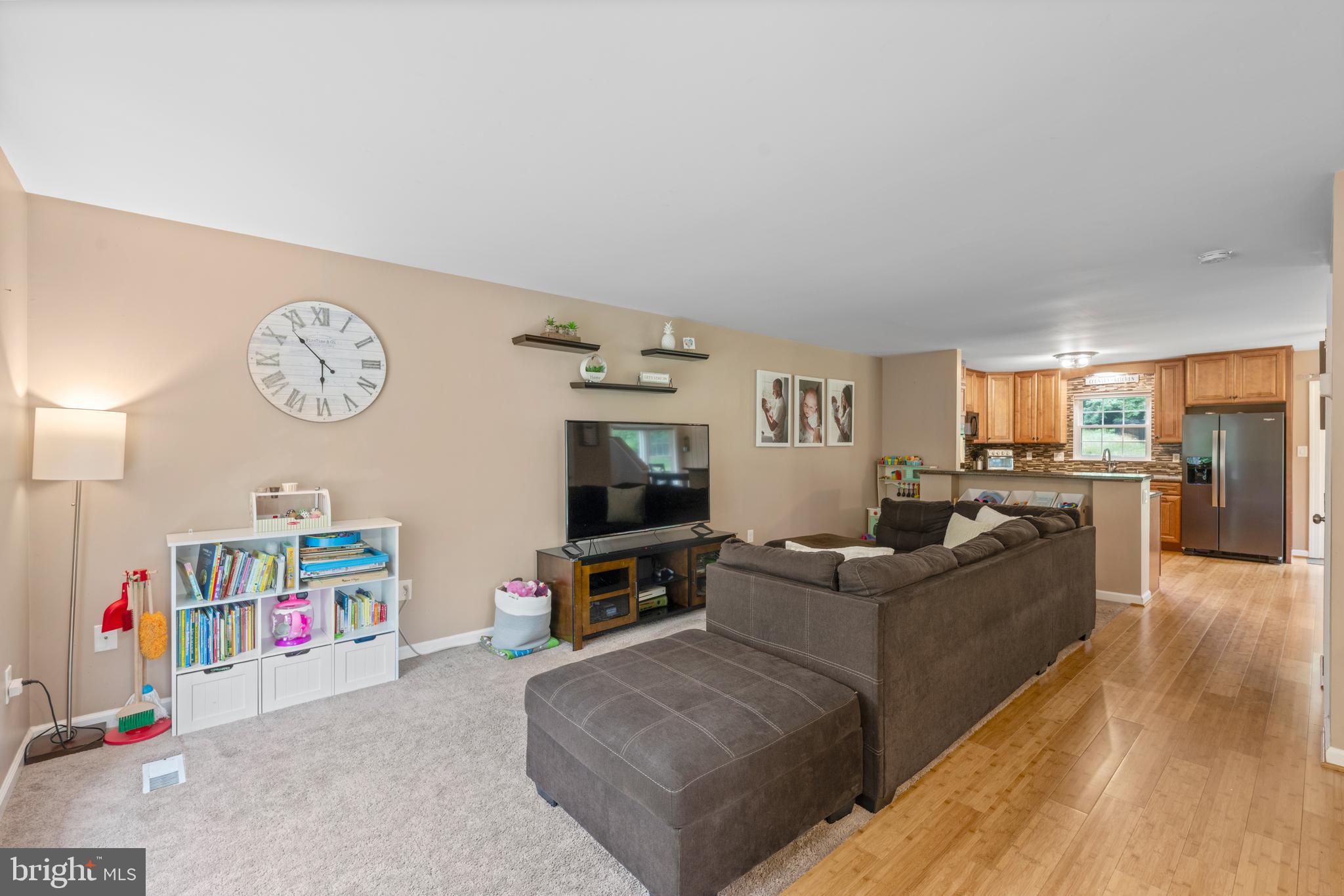 MAPLE RIDGE - Residential