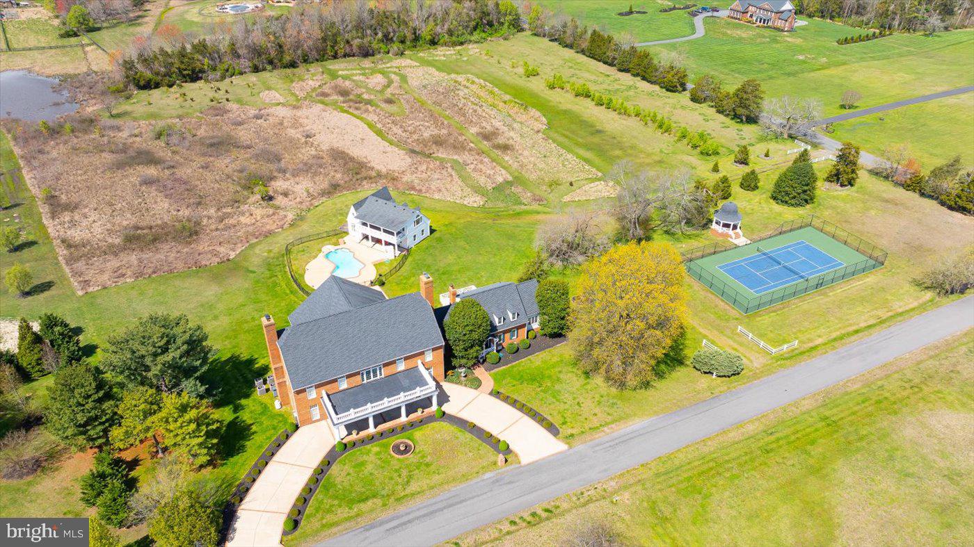 BOSCOBEL FARMS - Residential